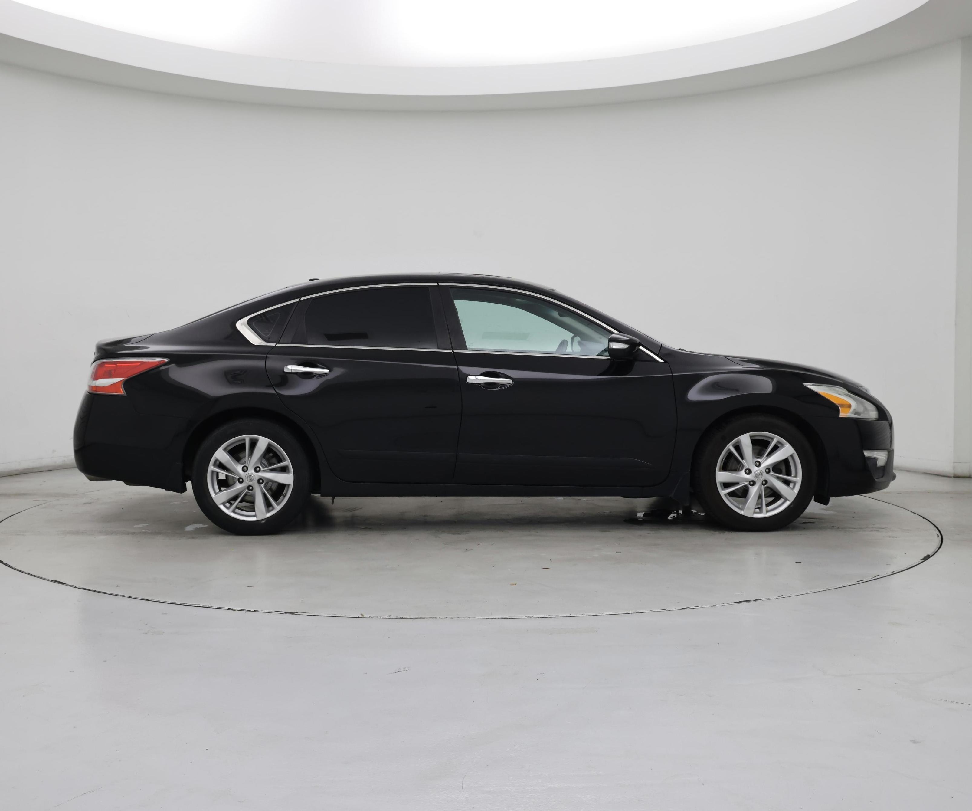 Thumbnail: 2015 Nissan Altima - 7