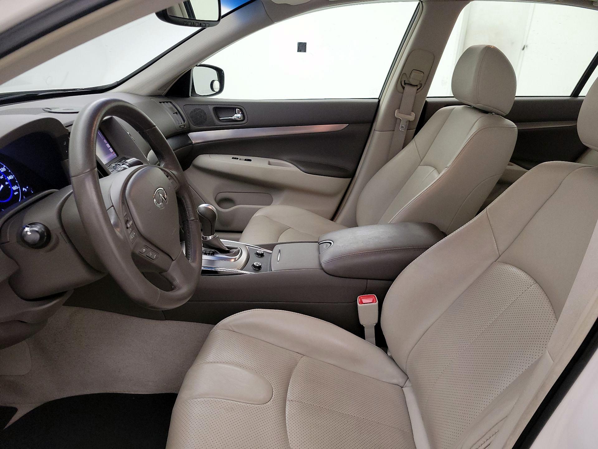 Thumbnail: 2015 INFINITI  - 11