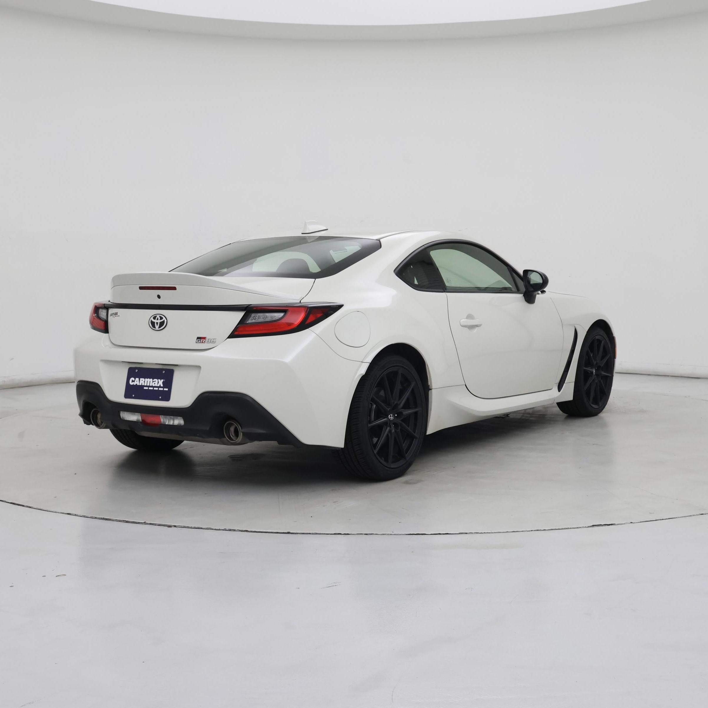 Thumbnail: 2023 Toyota GR86 - 8