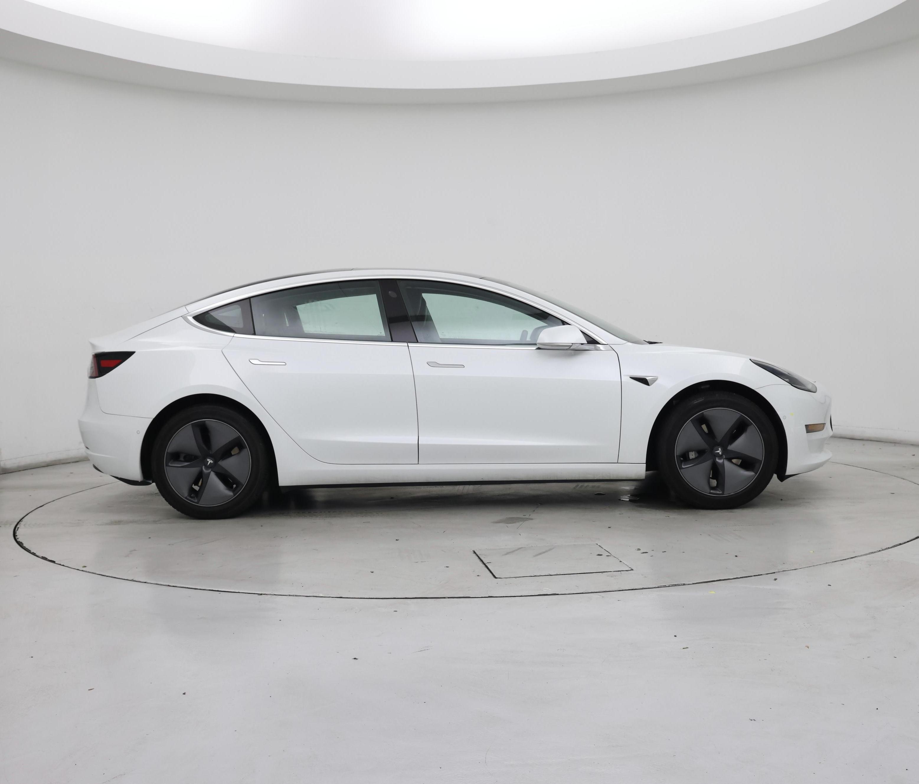 Thumbnail: 2019 Tesla Model 3 - 7