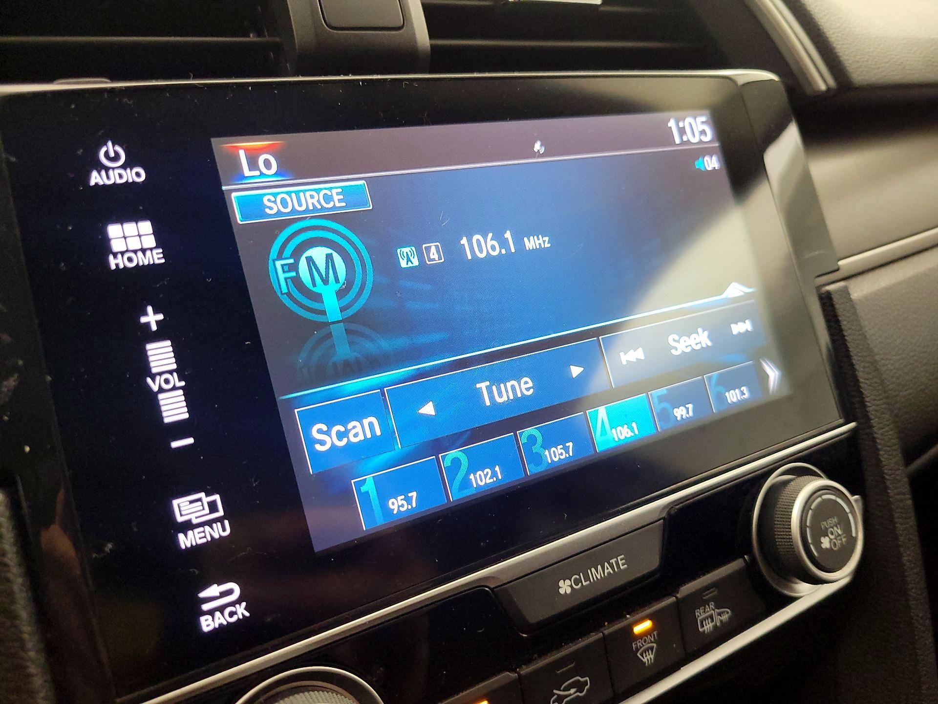 Thumbnail: 2016 Honda Civic - 15