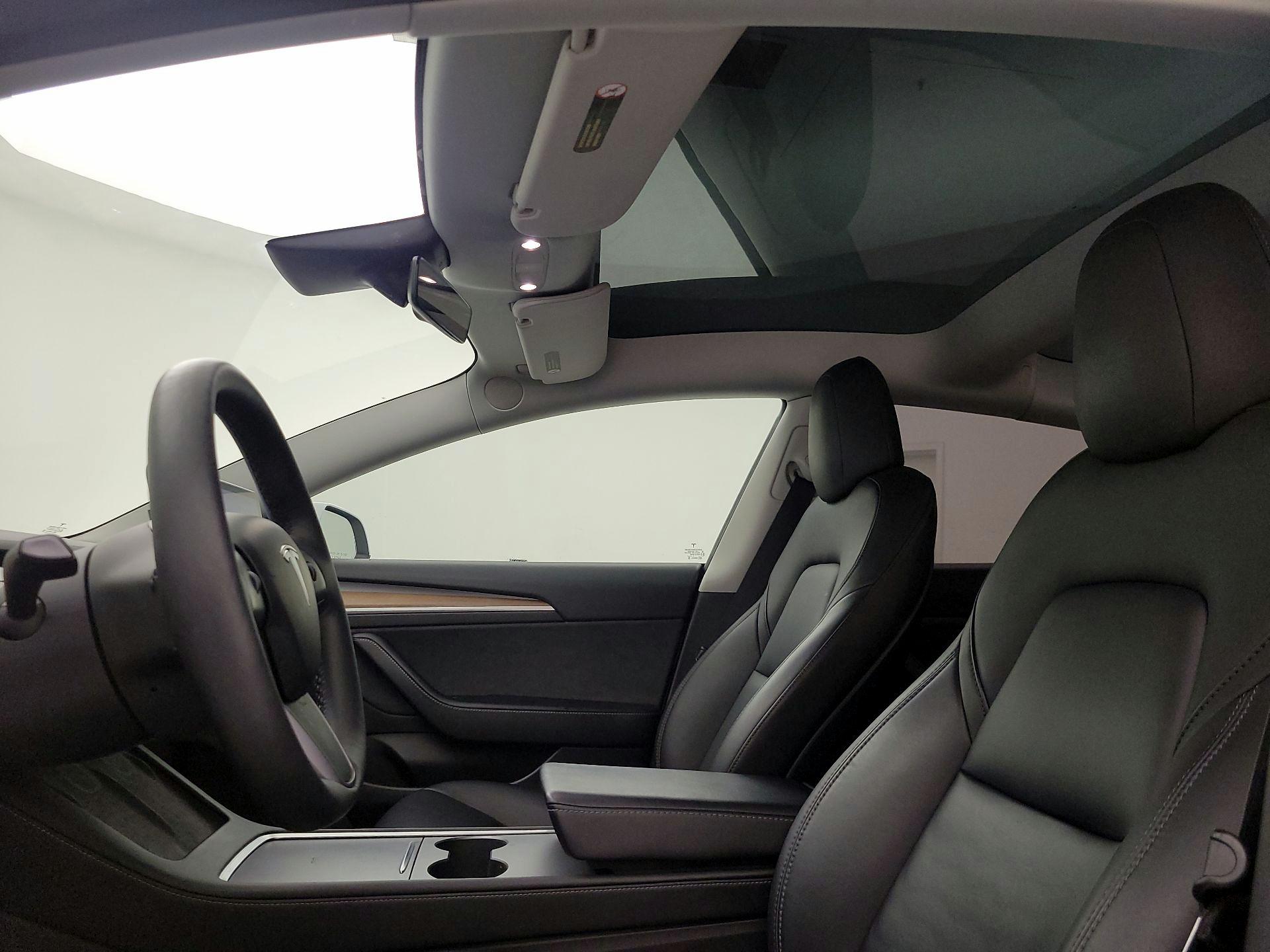 Thumbnail: 2021 Tesla Model 3 - 18