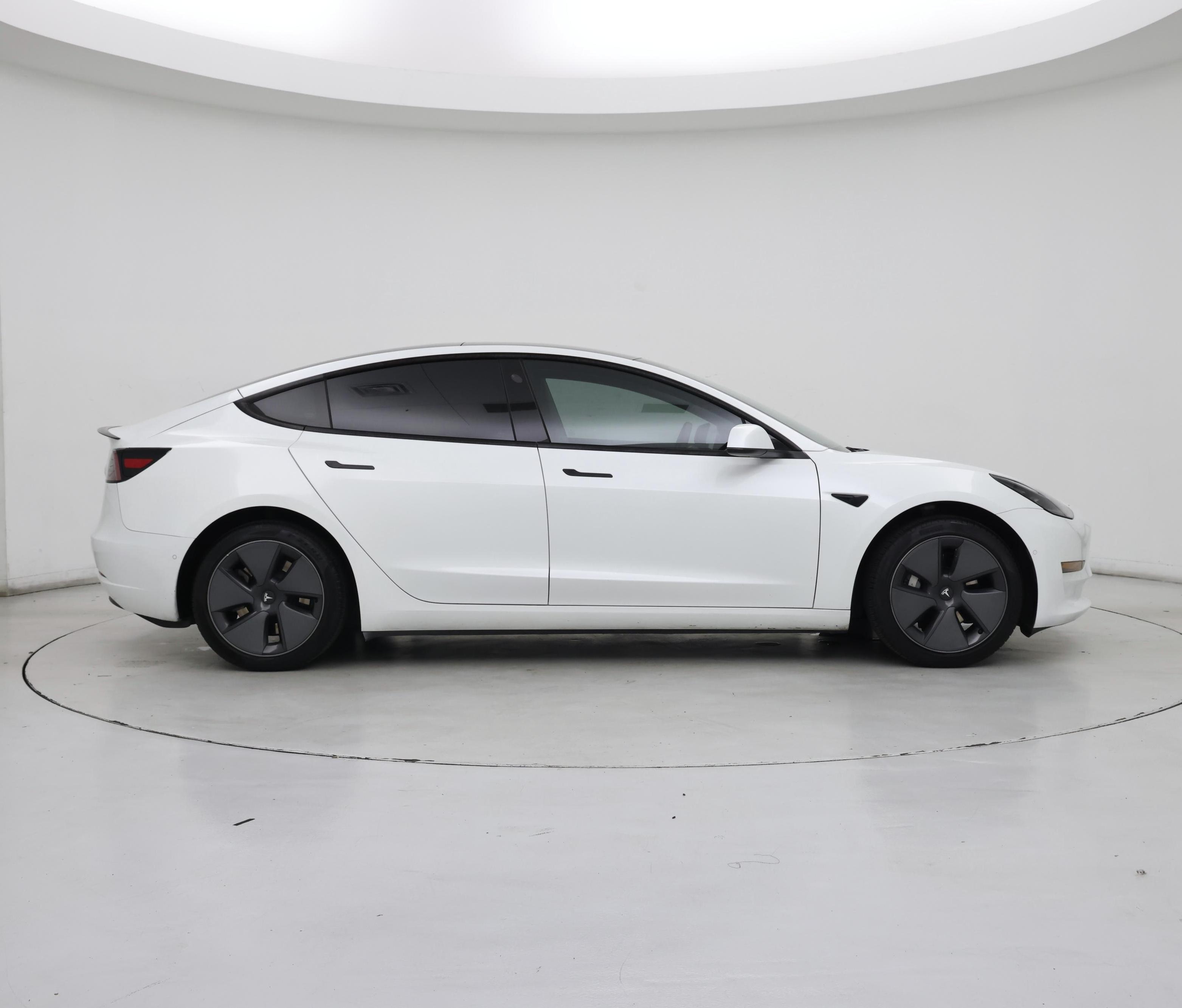 Thumbnail: 2021 Tesla Model 3 - 7