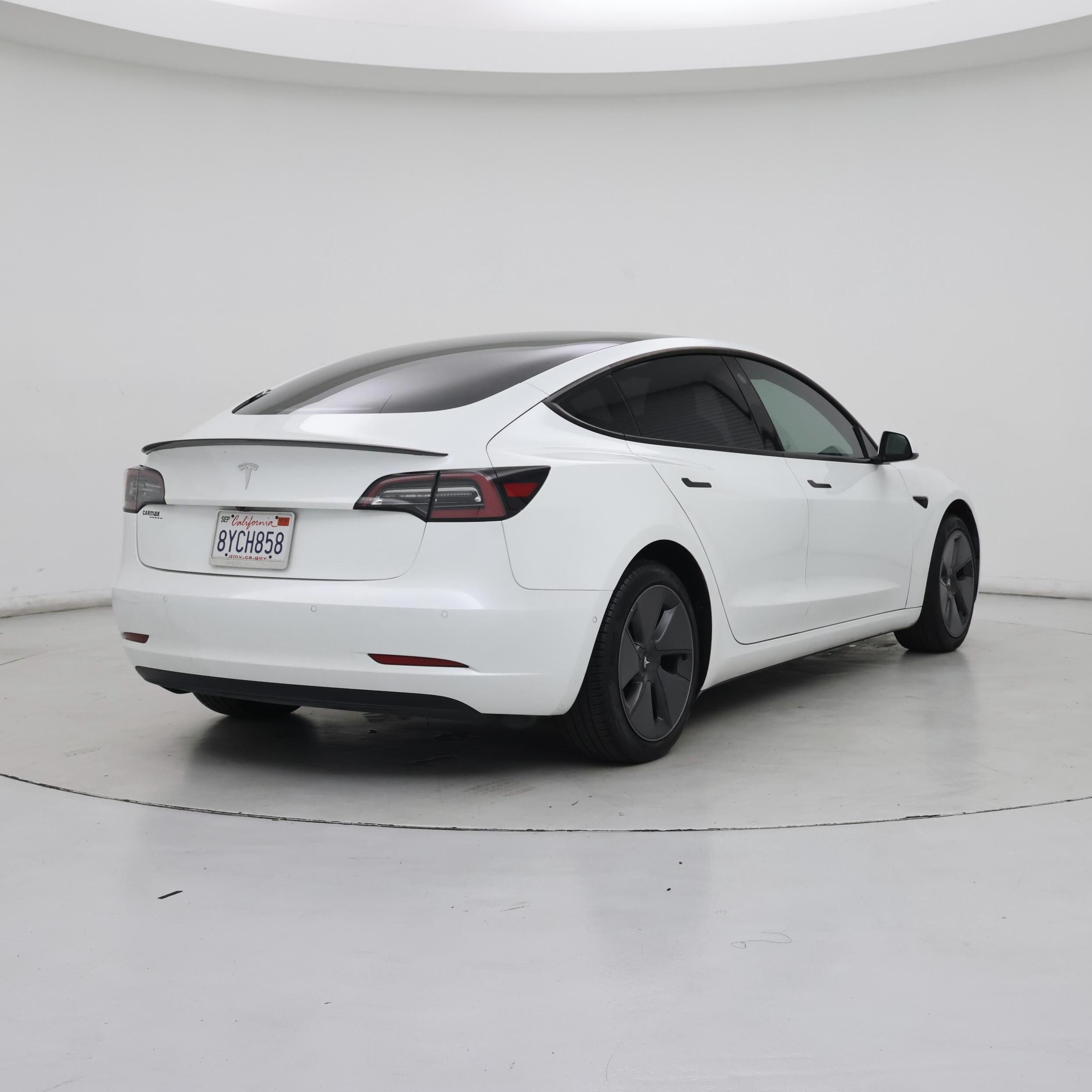 Thumbnail: 2021 Tesla Model 3 - 8