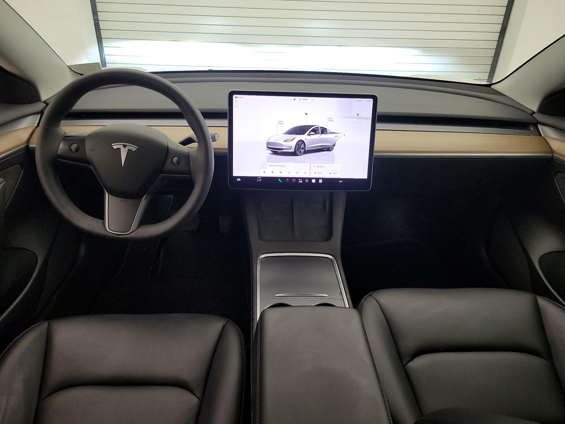 Thumbnail: 2022 Tesla Model 3 - 9