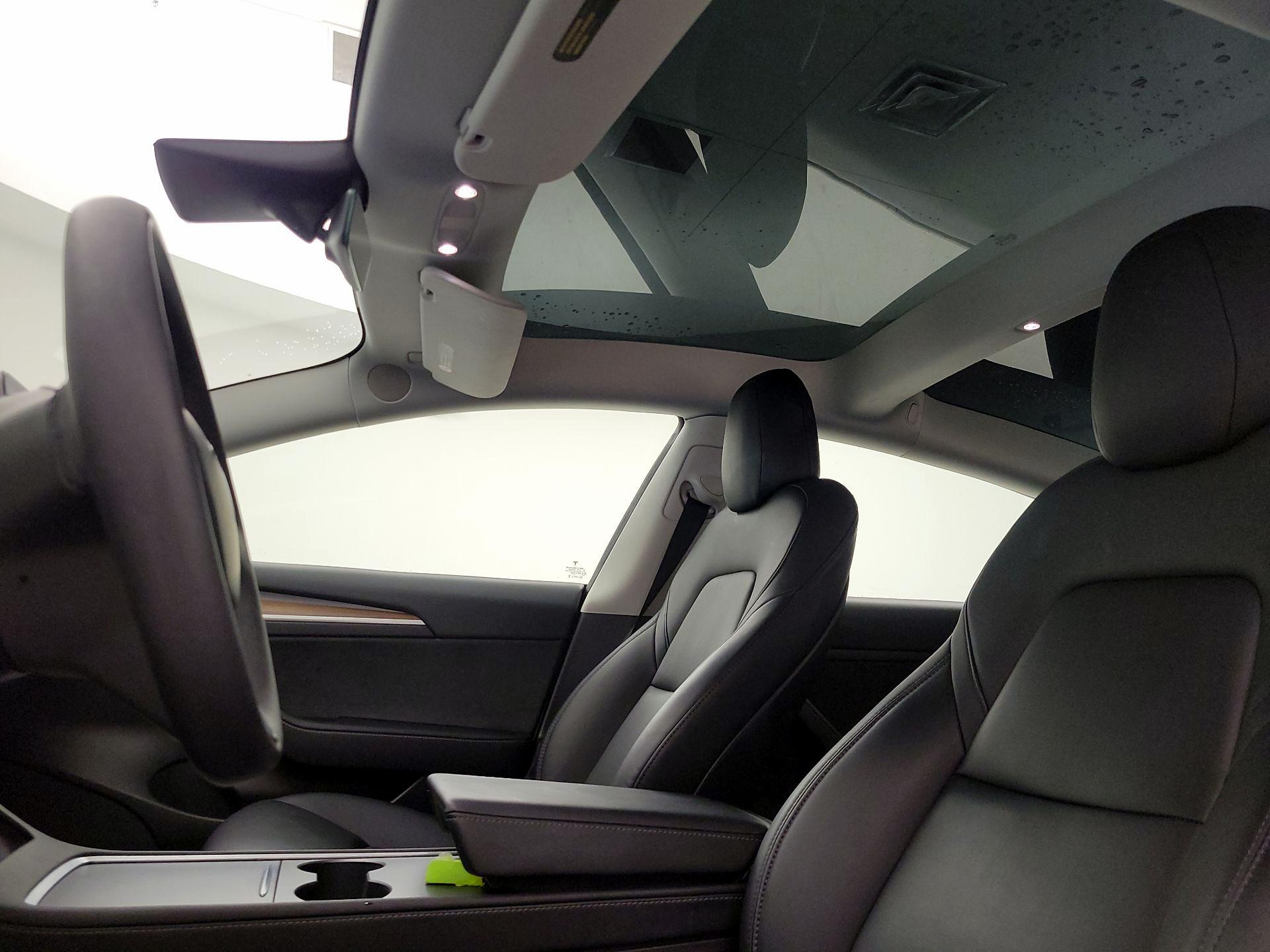 Thumbnail: 2022 Tesla Model 3 - 19