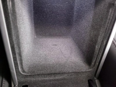 USB/AUX Ports