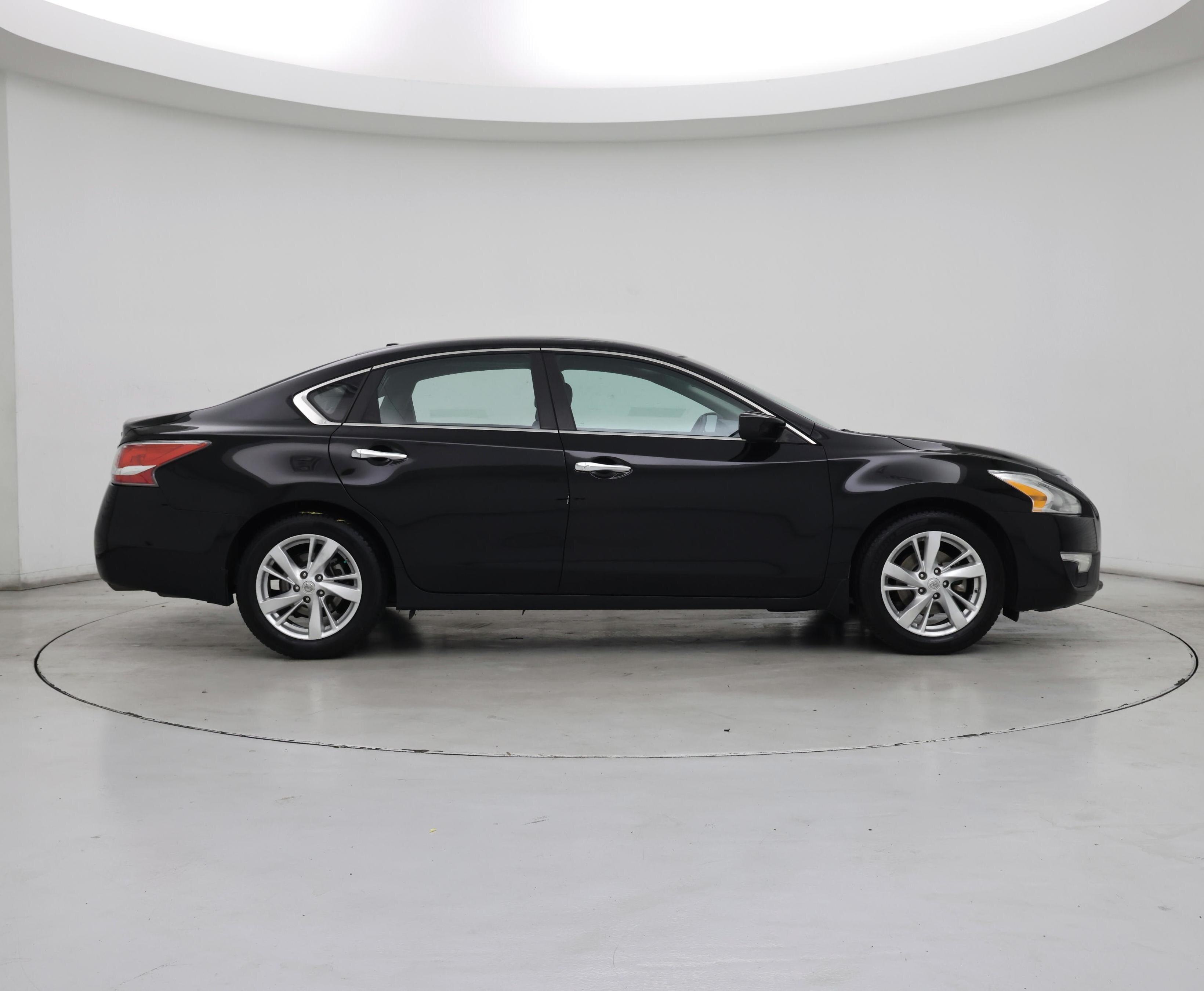 Thumbnail: 2015 Nissan Altima - 7