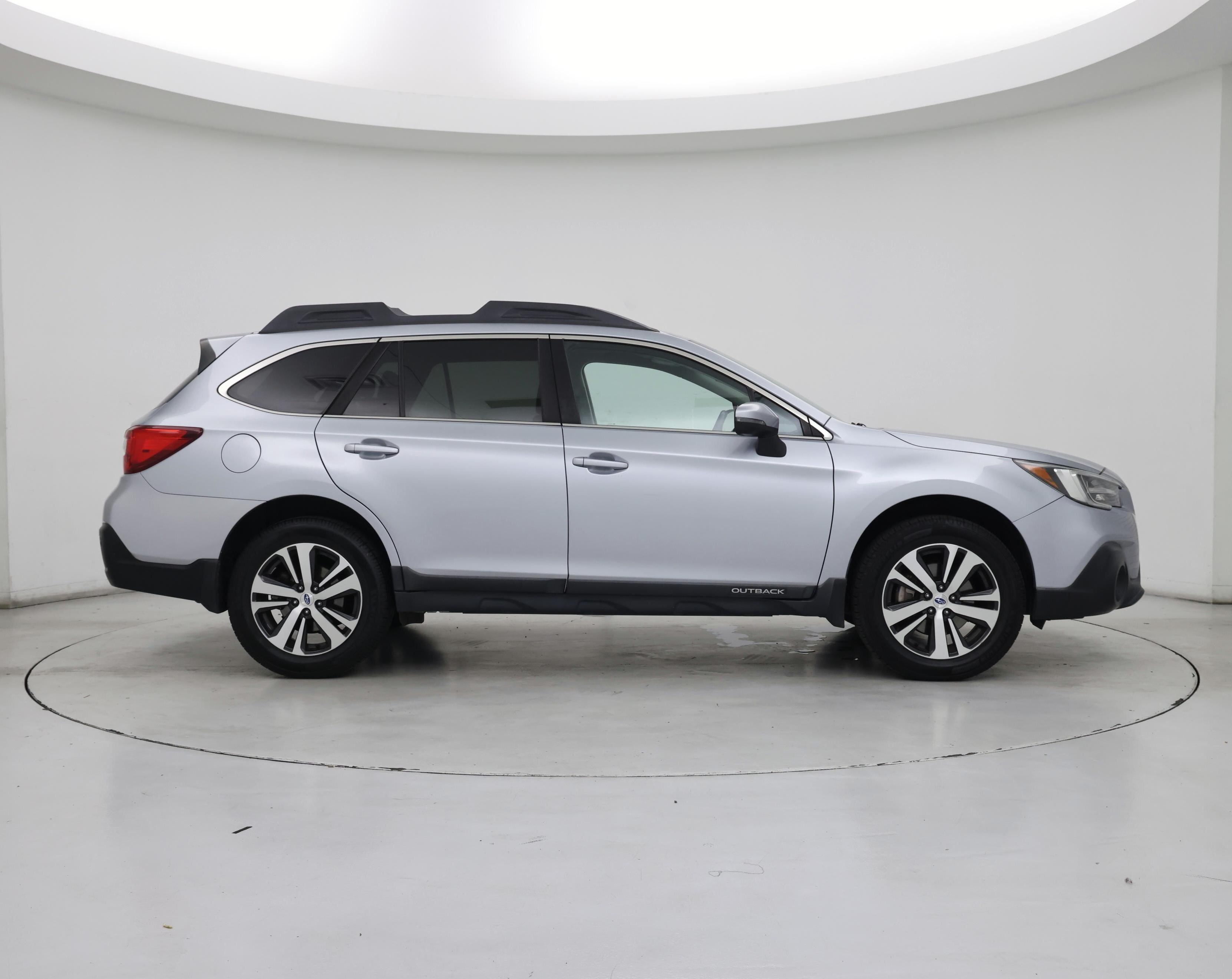 Thumbnail: 2018 Subaru Outback - 7