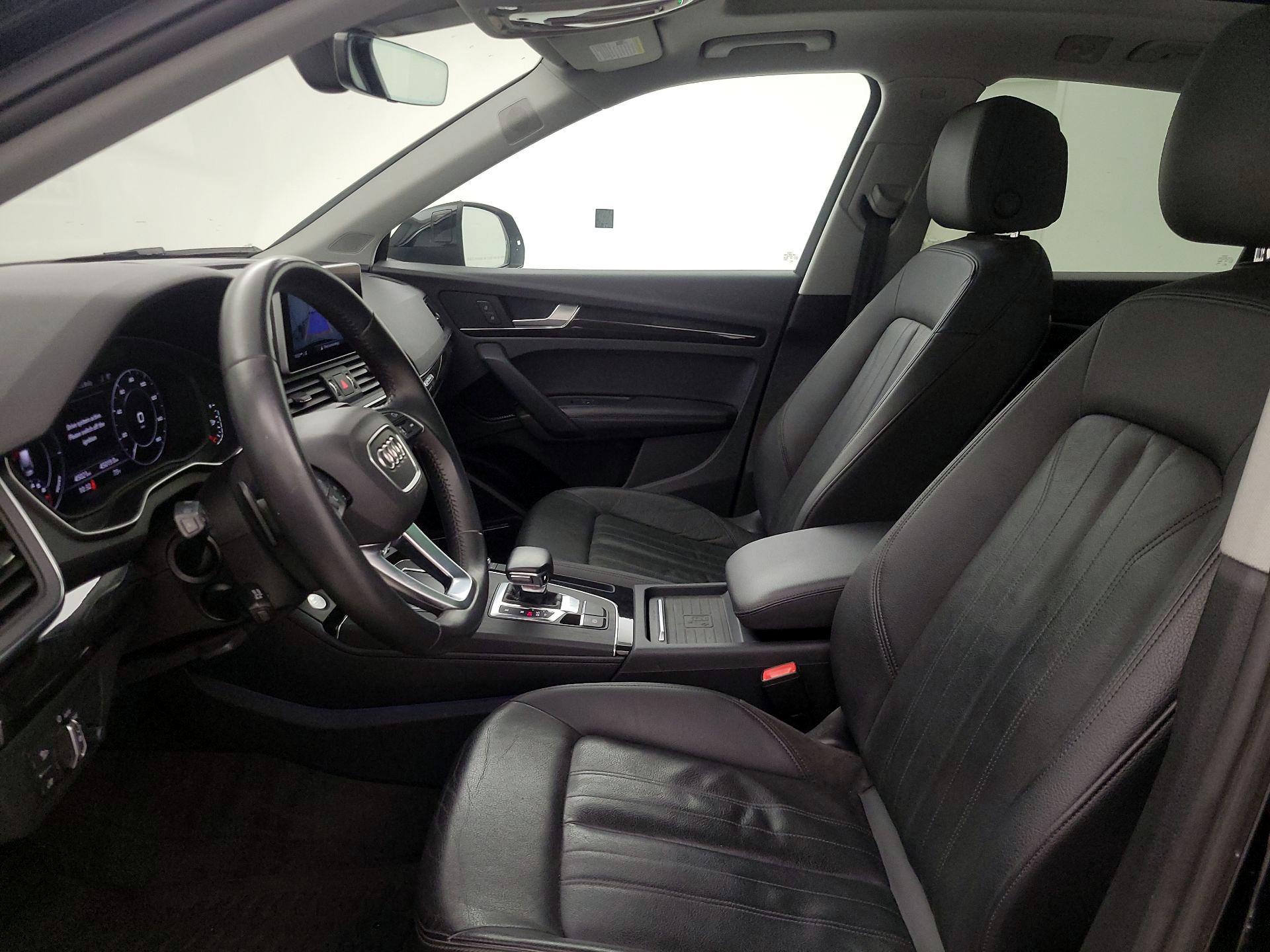 Thumbnail: 2020 Audi Q5 - 11