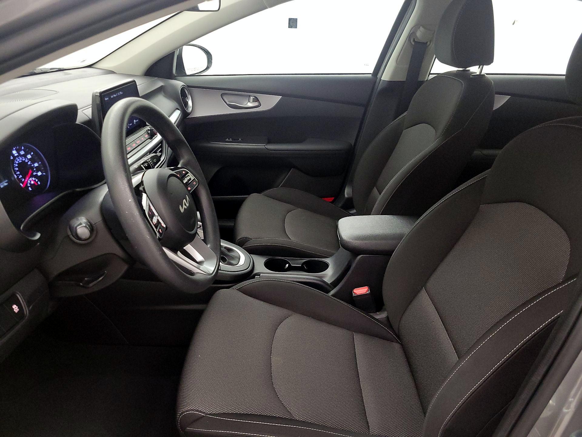 Thumbnail: 2023 Kia Forte - 11