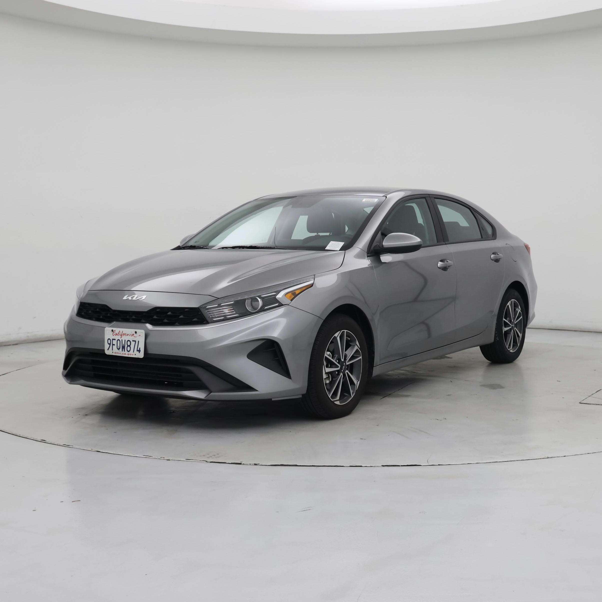 Thumbnail: 2023 Kia Forte - 4