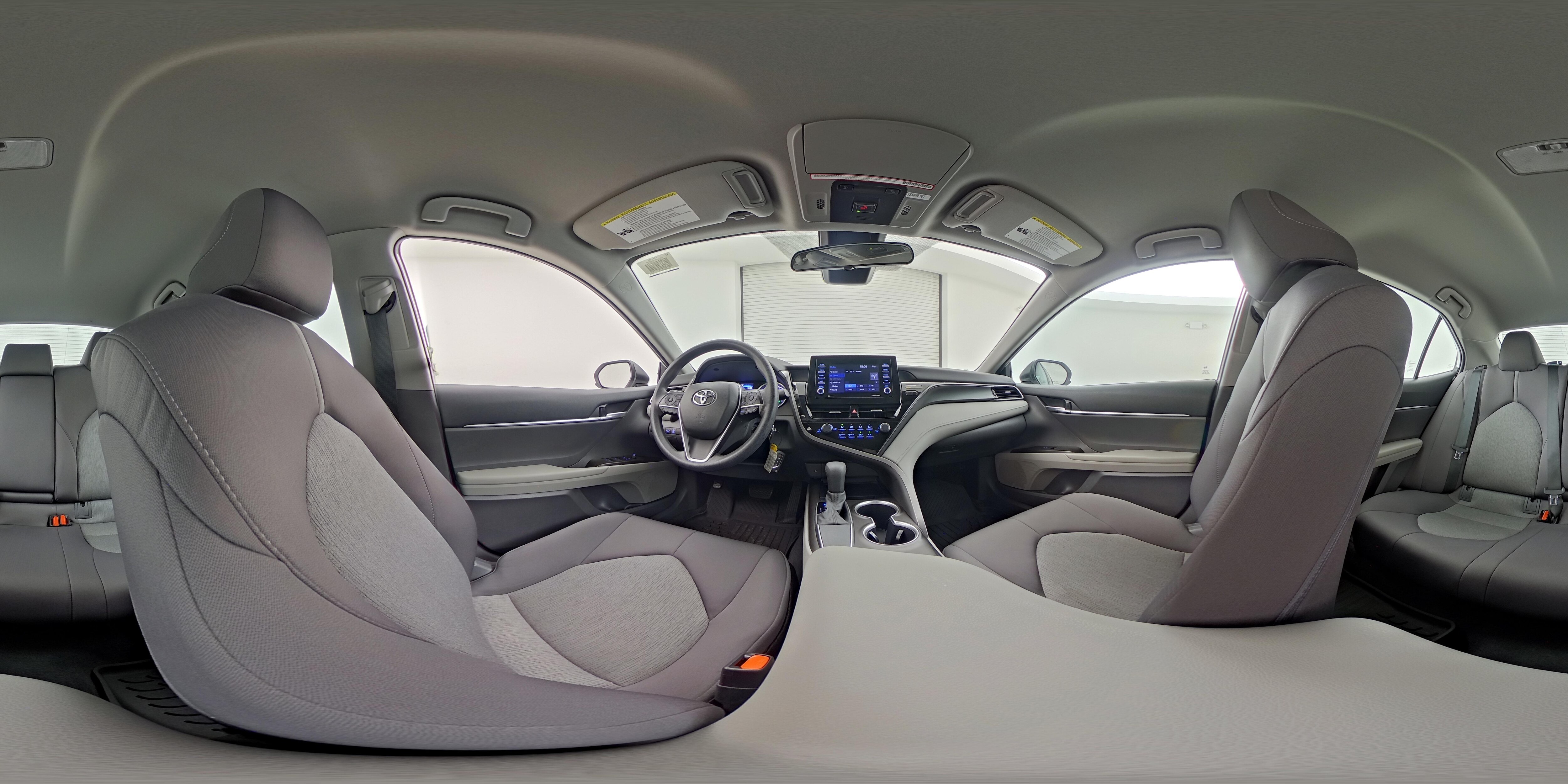 2021 Toyota Camry LE - Photo 24