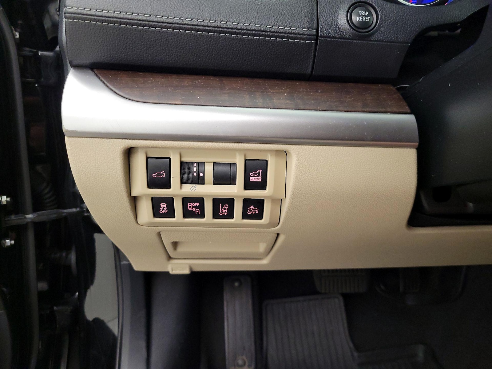 2019 Subaru Outback Limited - Photo 14