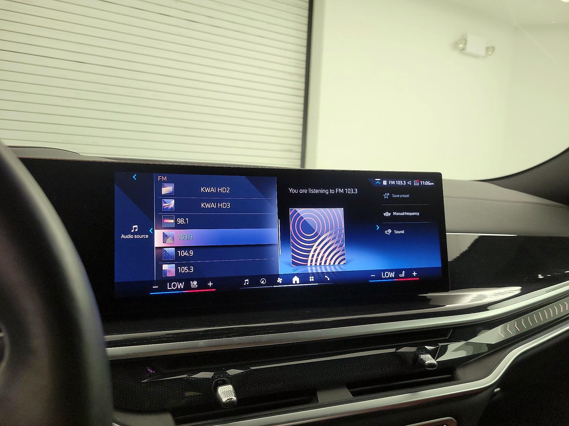 Thumbnail: 2024 BMW X6 - 16