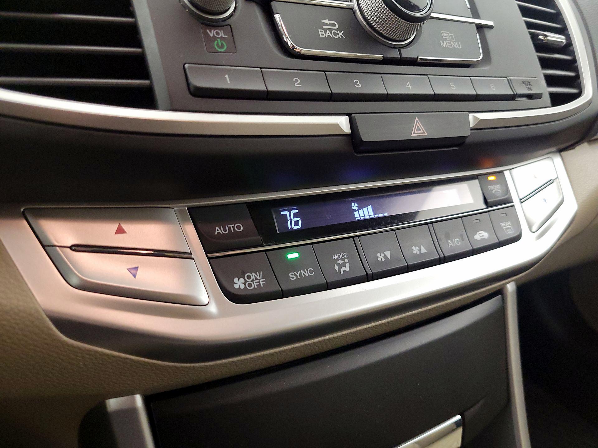 Thumbnail: 2015 Honda Accord - 16