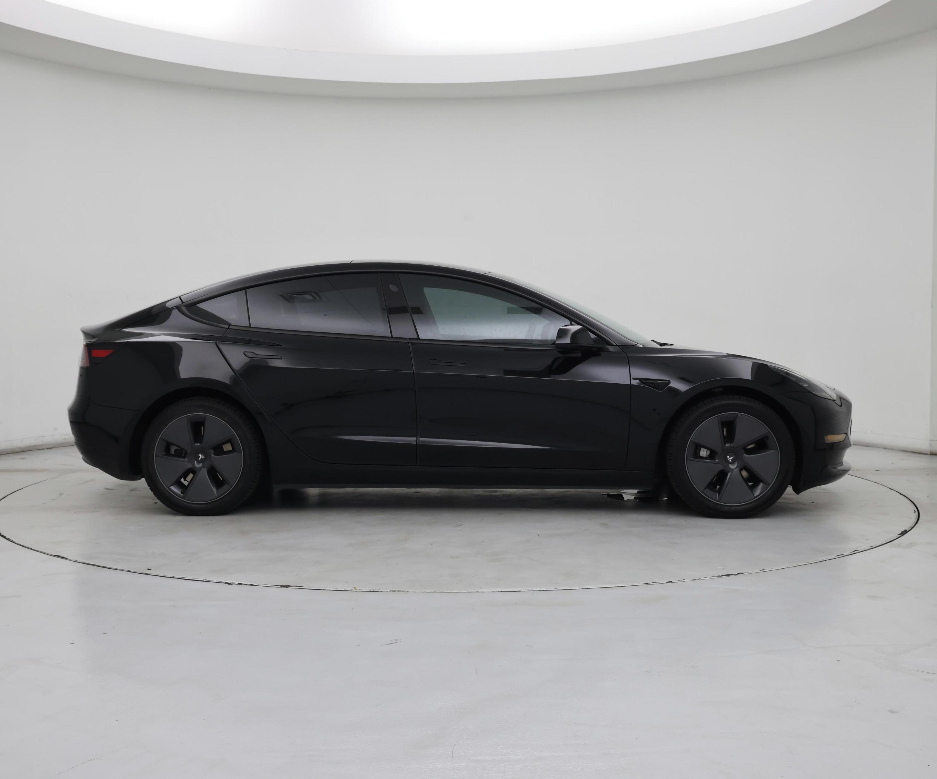 Thumbnail: 2023 Tesla Model 3 - 7