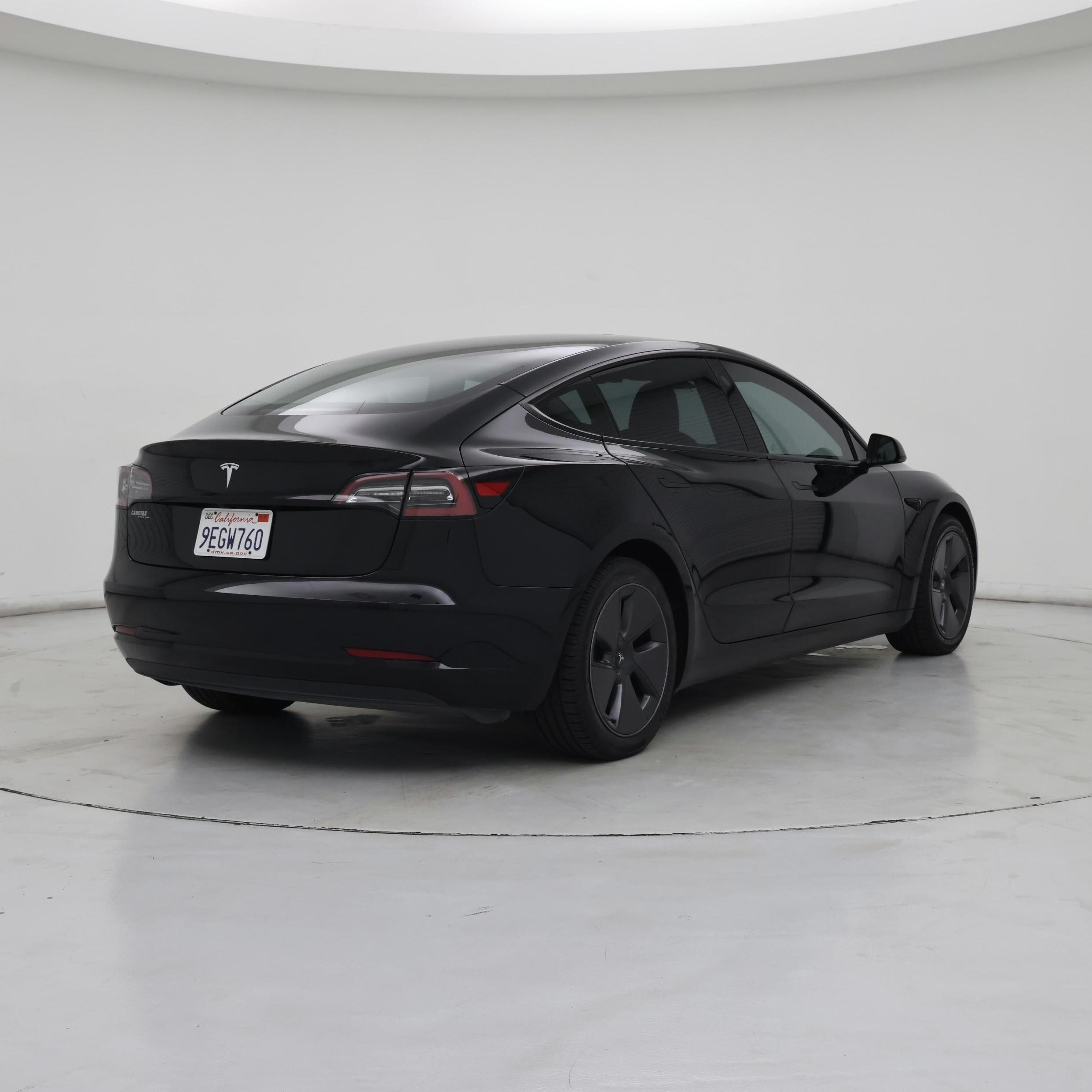 Thumbnail: 2023 Tesla Model 3 - 8