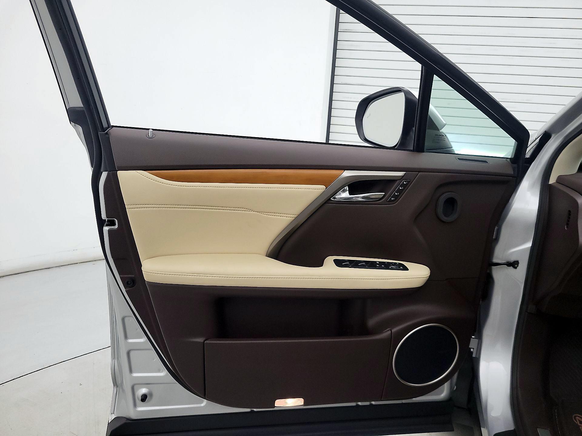 Thumbnail: 2016 Lexus RX - 12
