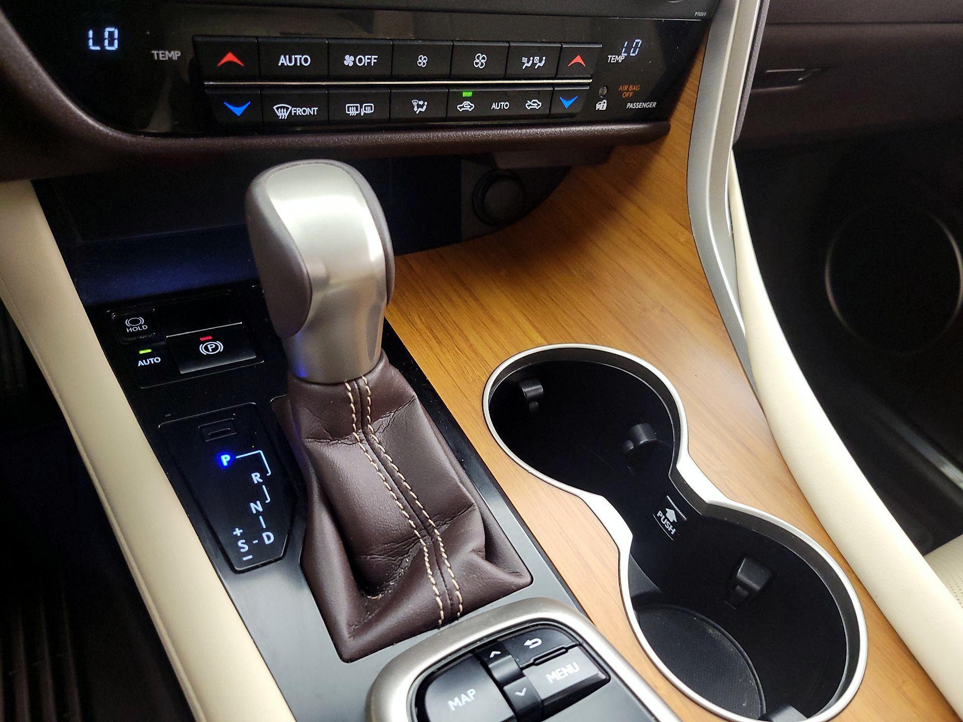 Thumbnail: 2016 Lexus RX - 17