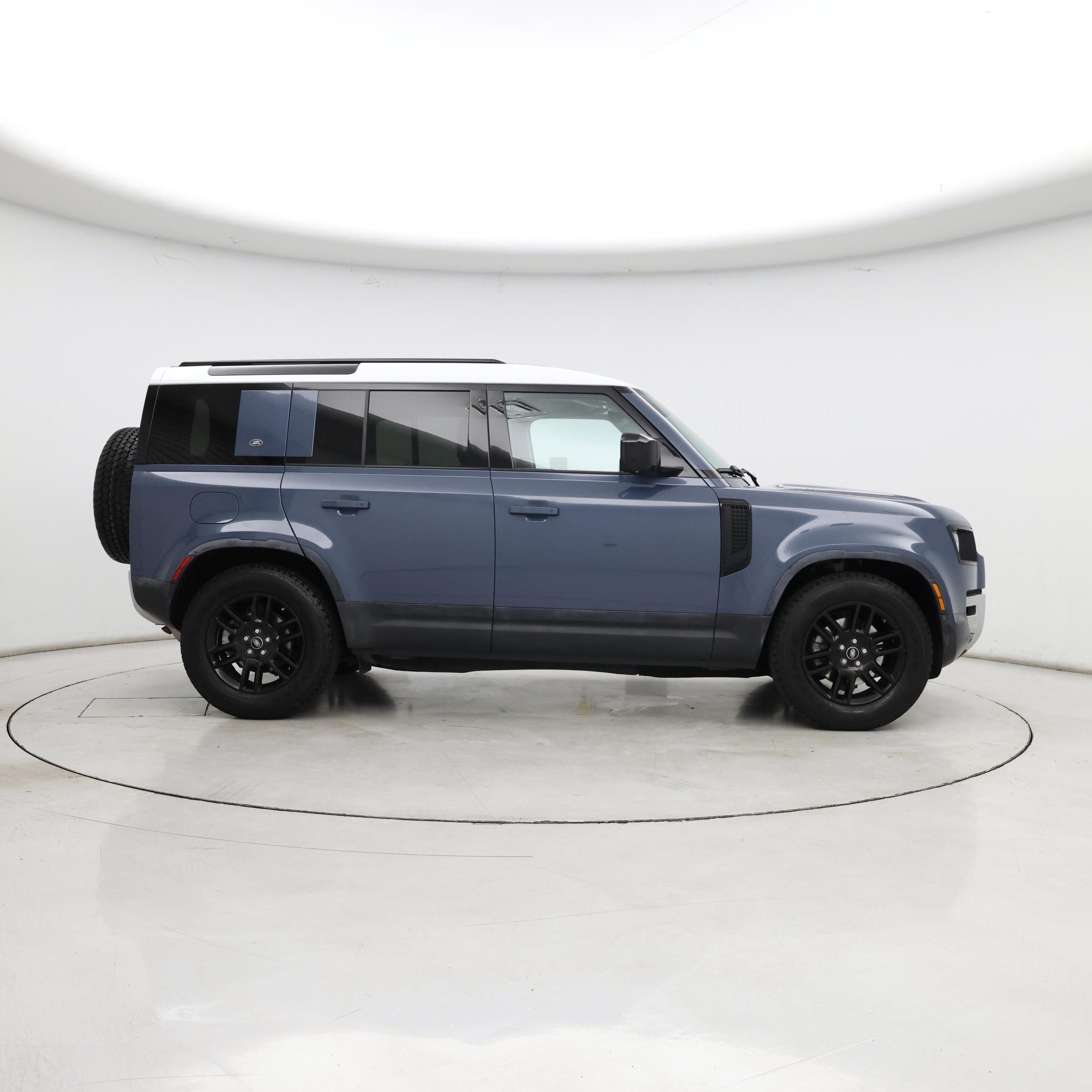 Thumbnail: 2021 Land Rover Defender - 7