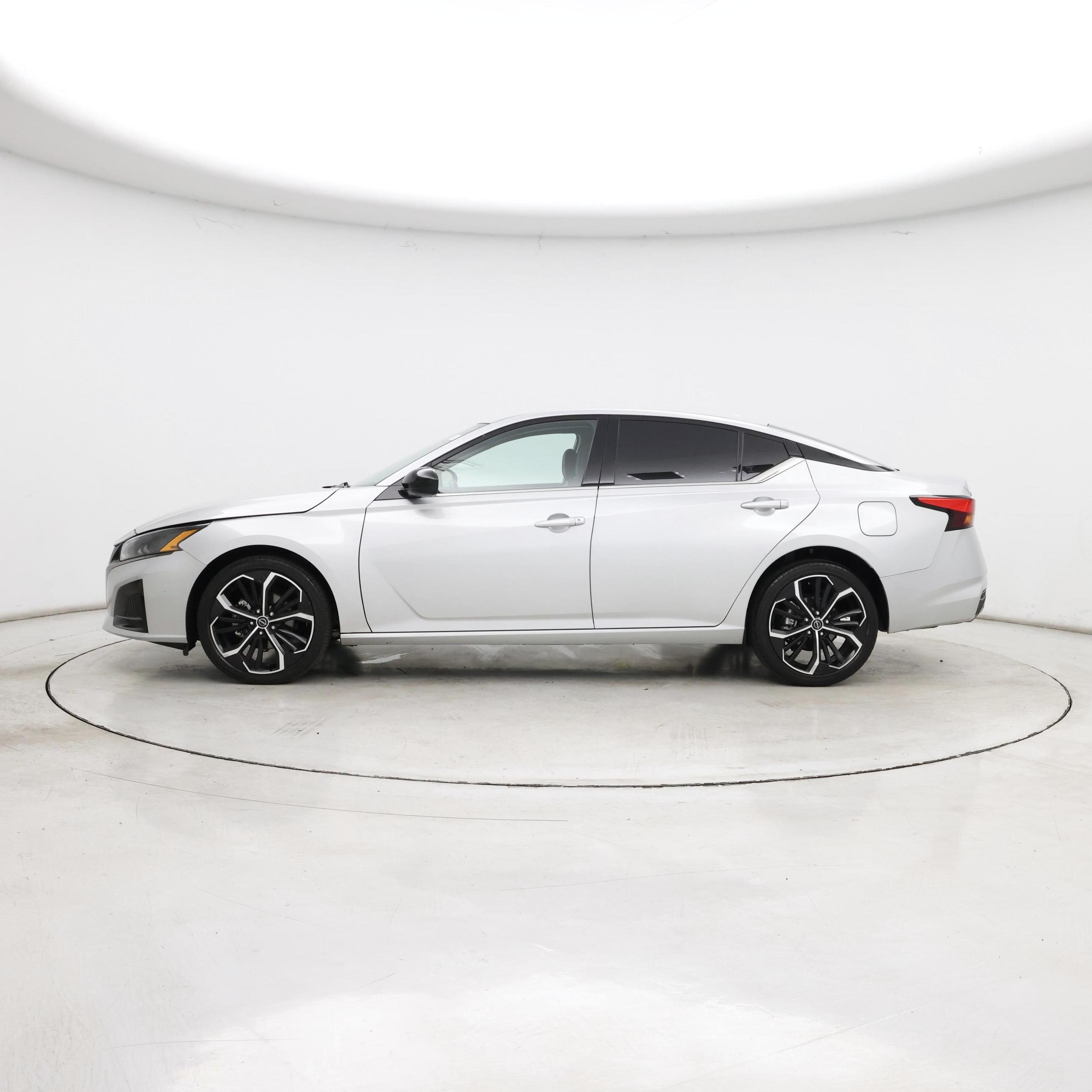 Thumbnail: 2023 Nissan Altima - 3