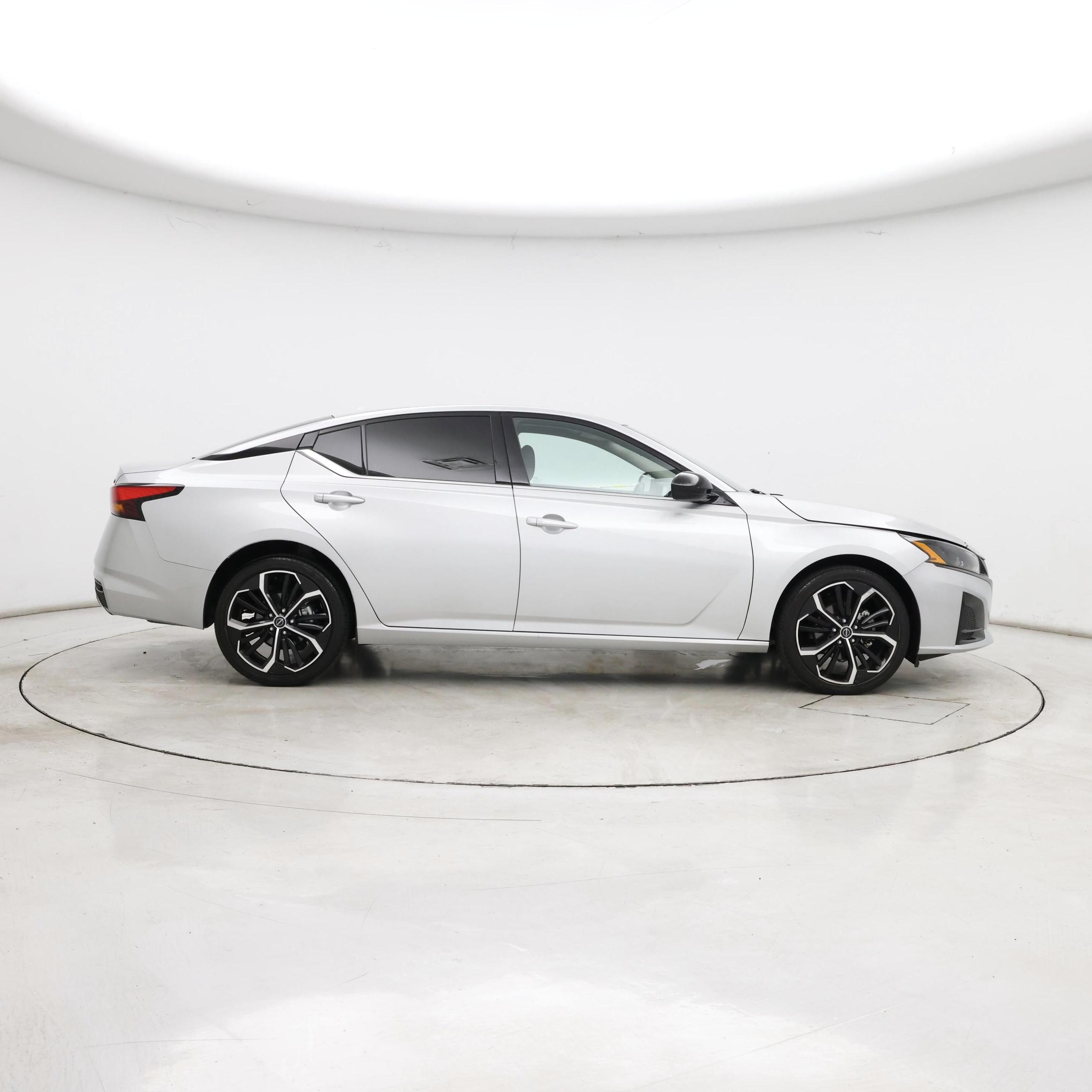 Thumbnail: 2023 Nissan Altima - 7