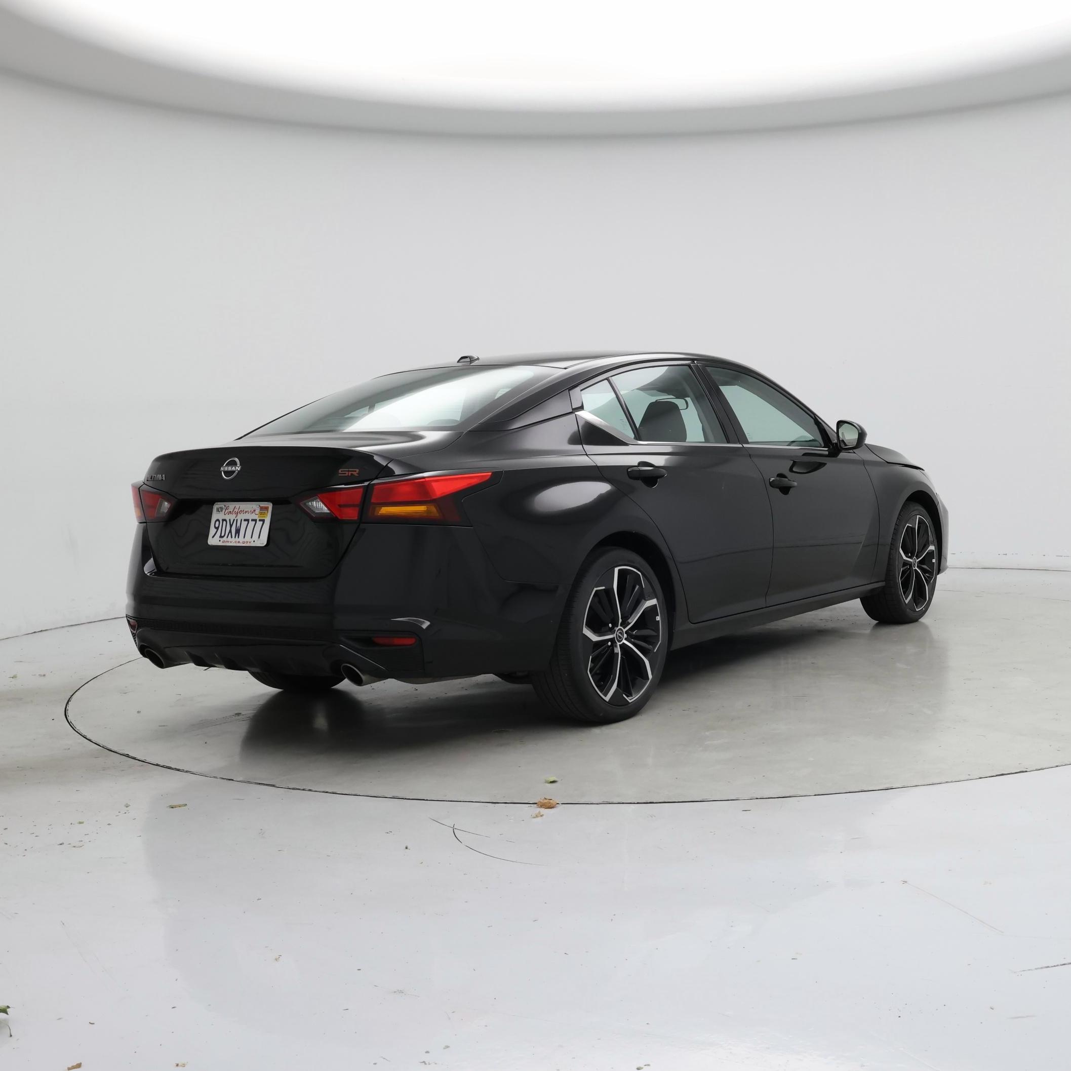 Thumbnail: 2023 Nissan Altima - 8