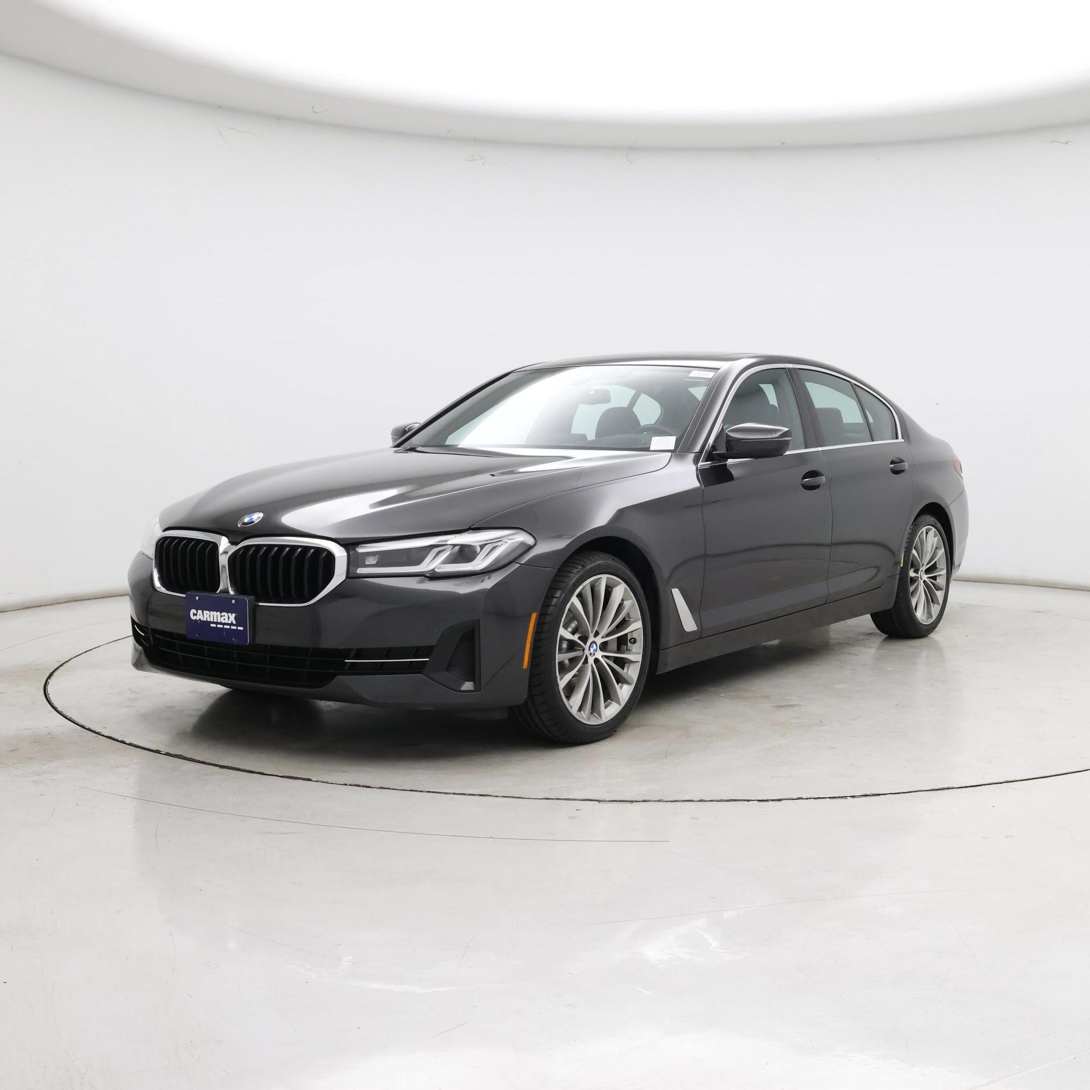 Thumbnail: 2023 BMW 5 Series - 4