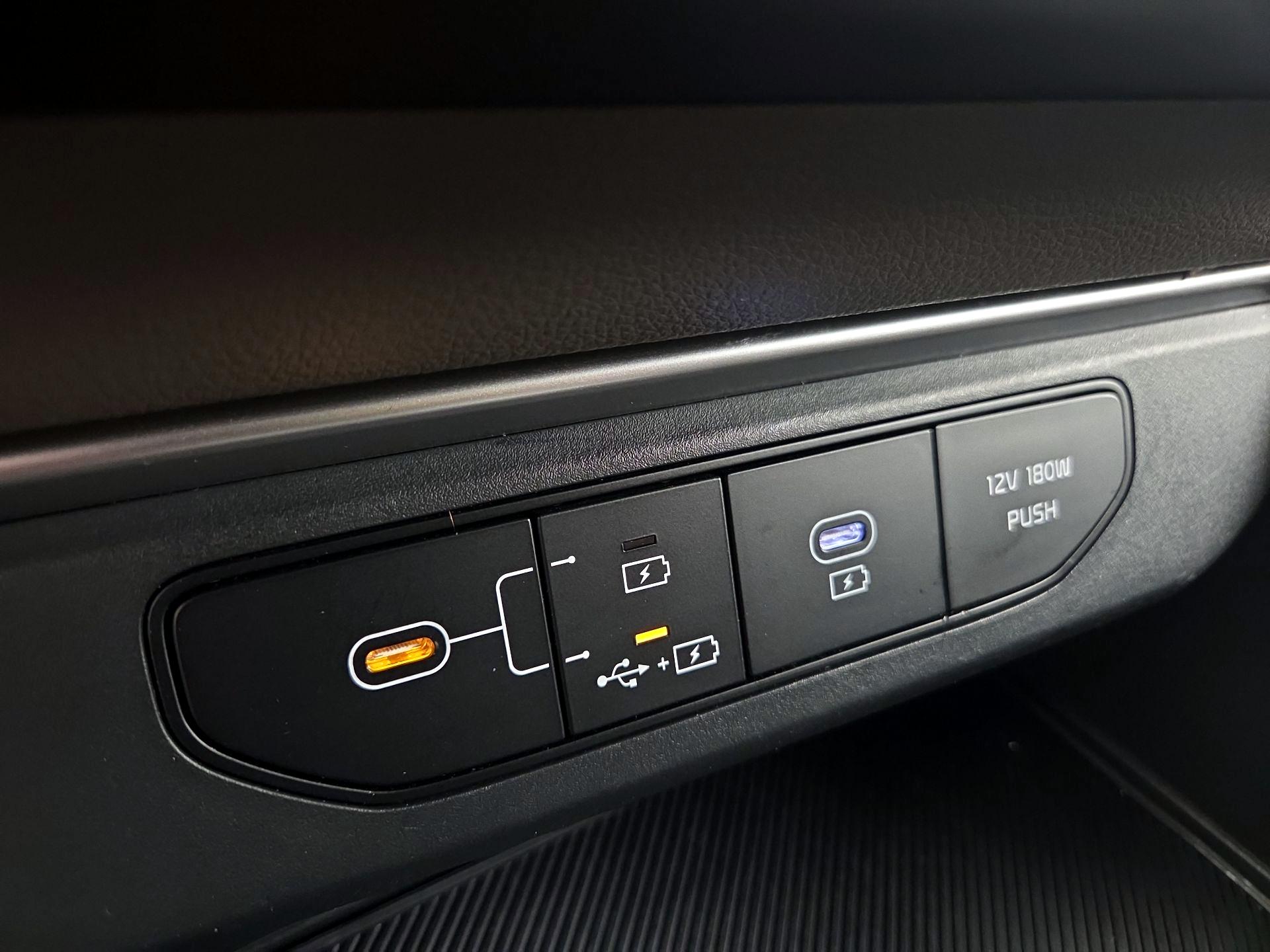 Thumbnail: 2025 Kia Carnival - 19