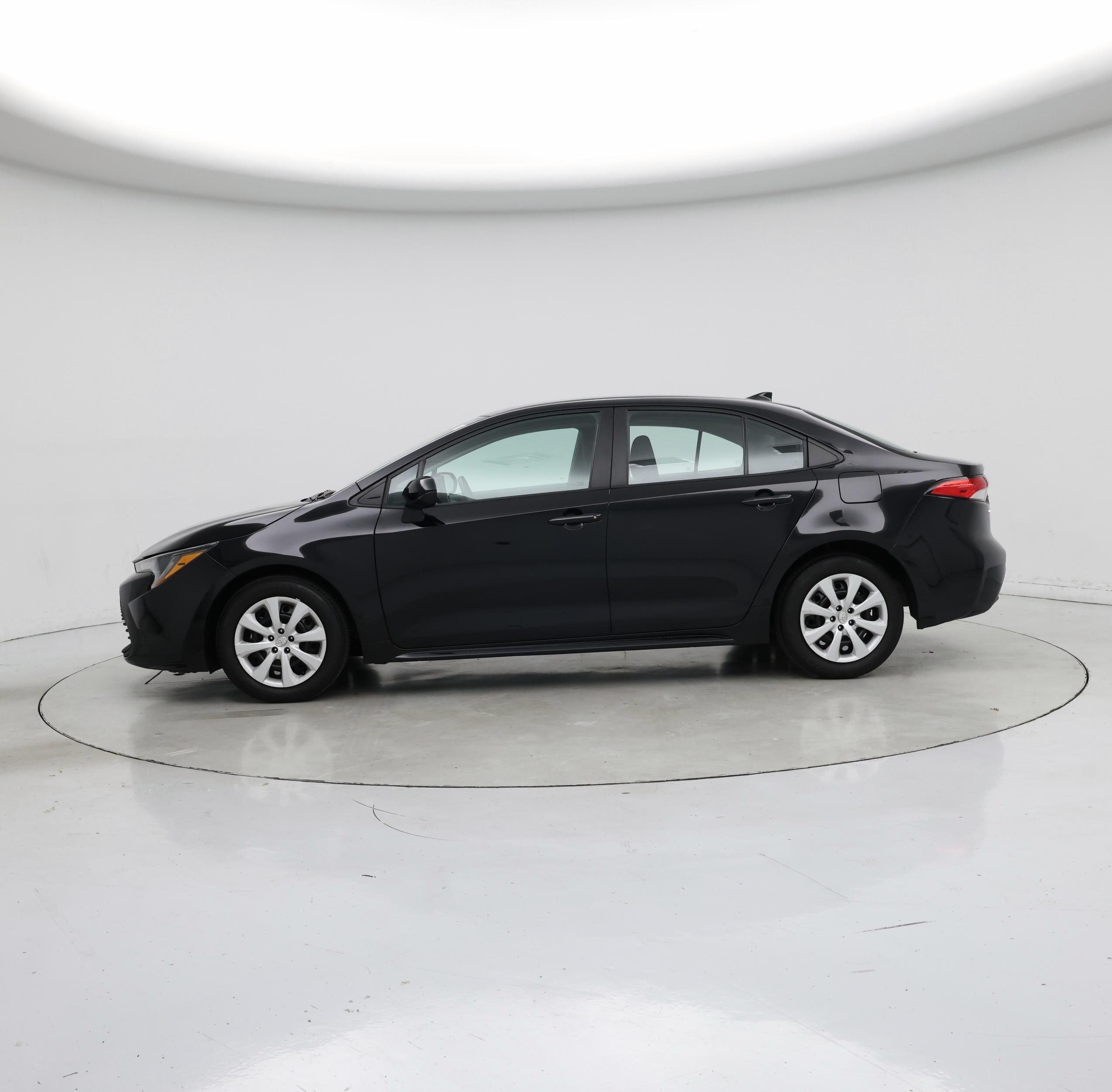 Thumbnail: 2024 Toyota Corolla - 3