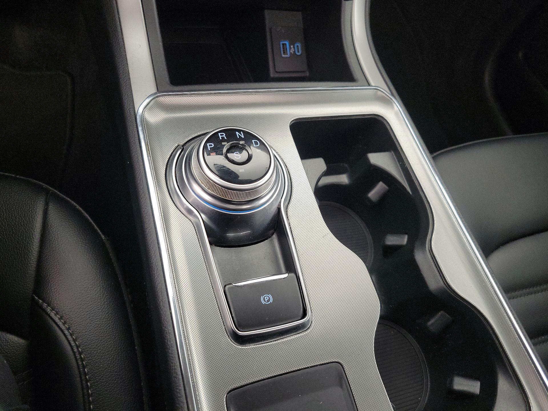 Thumbnail: 2022 Ford Edge - 18