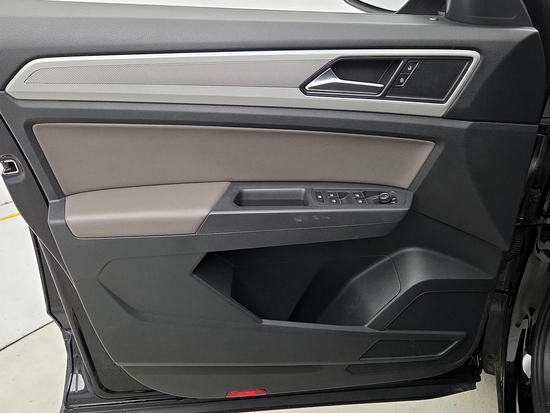 Thumbnail: 2021 Volkswagen Atlas - 12