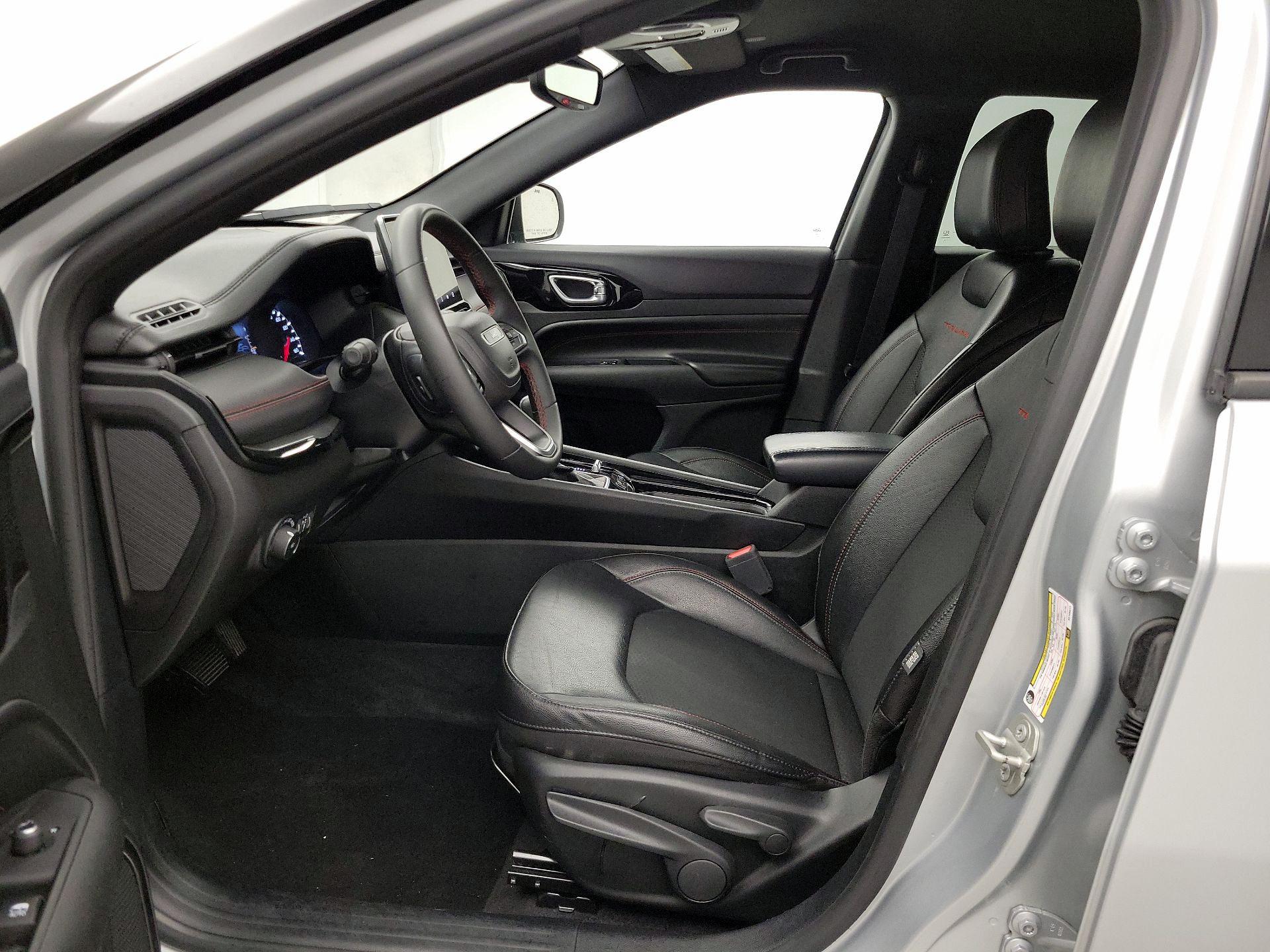 Thumbnail: 2024 Jeep Compass - 11
