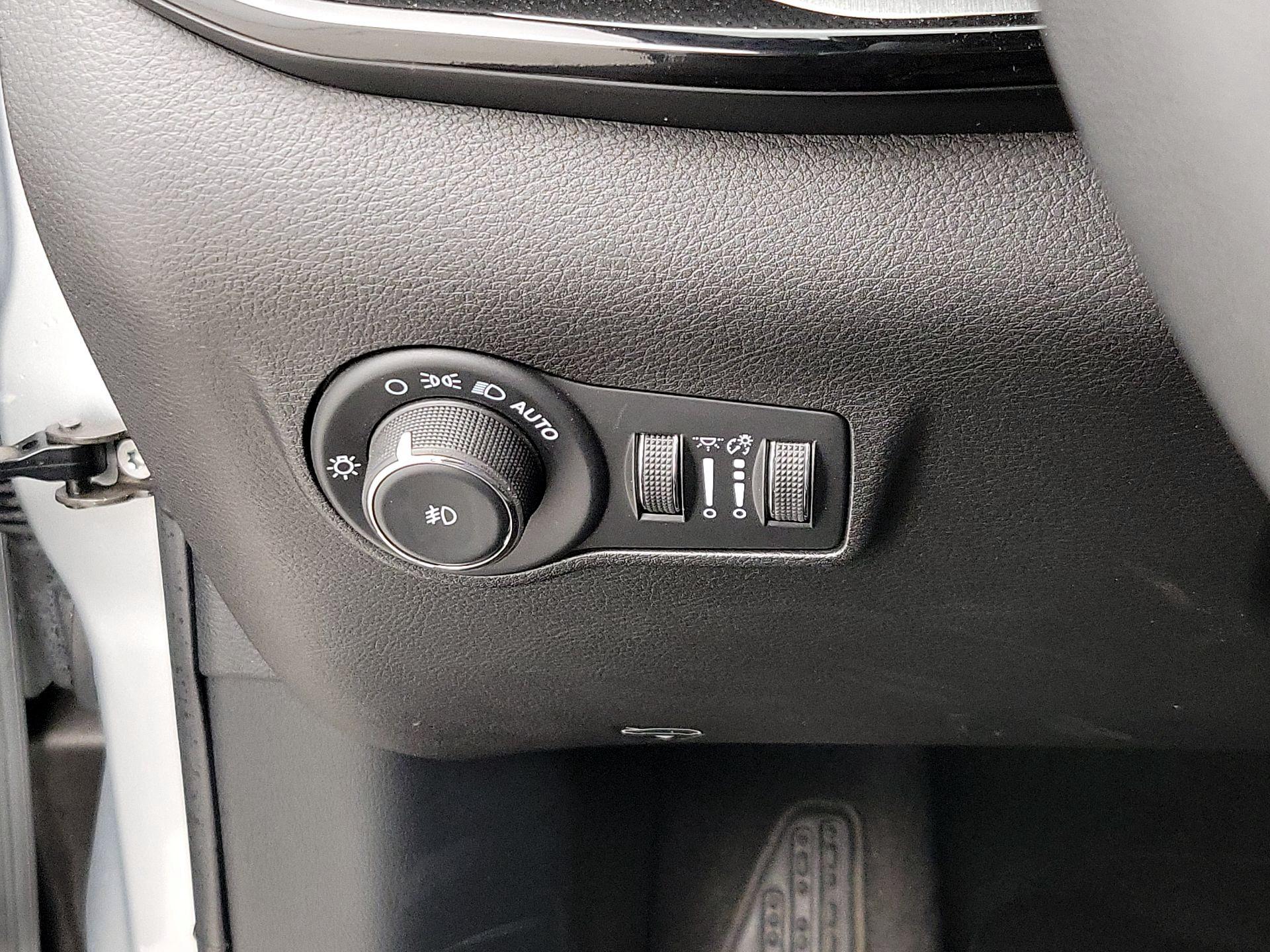 Thumbnail: 2024 Jeep Compass - 13