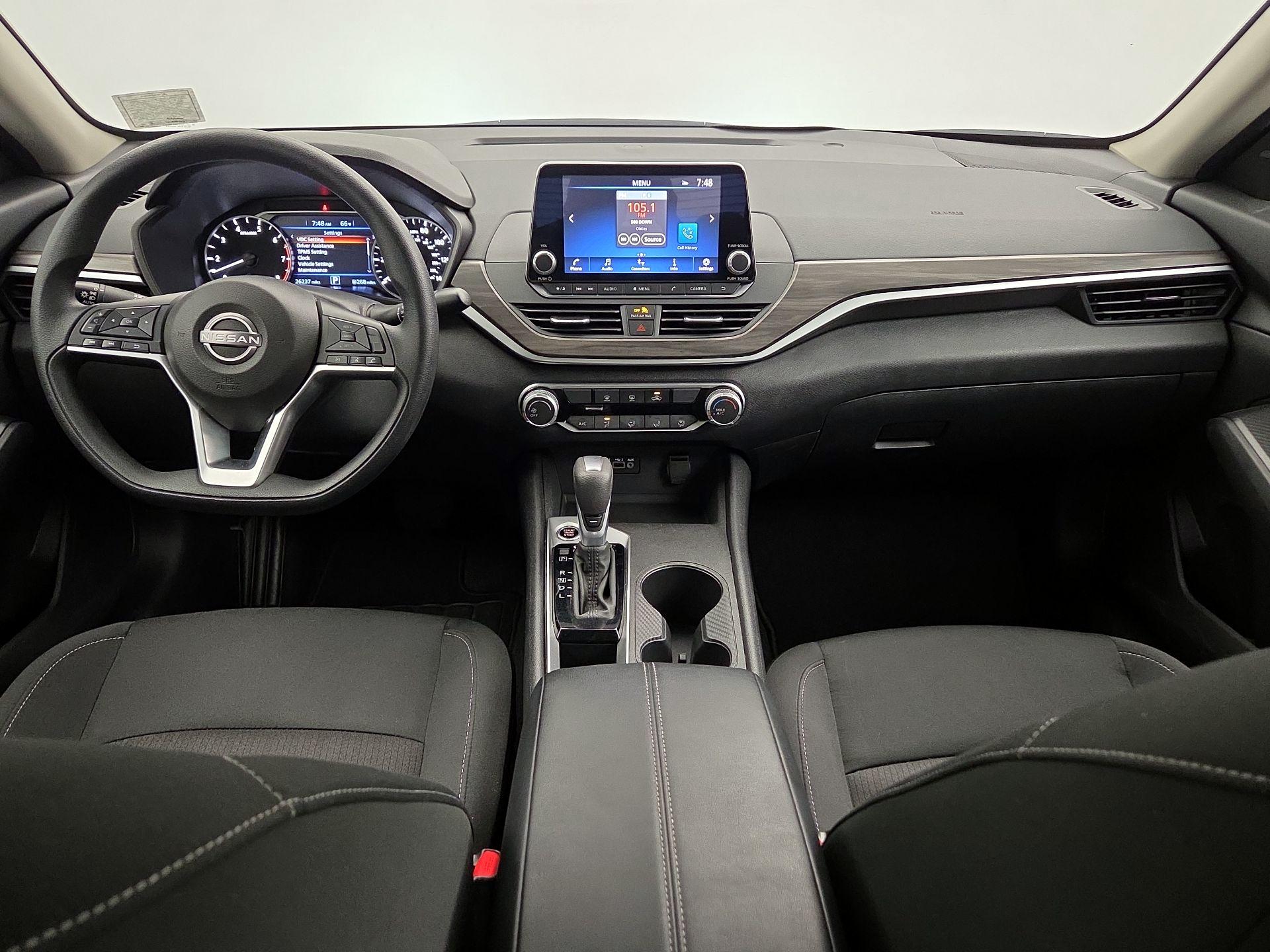 Thumbnail: 2025 Nissan Altima - 9