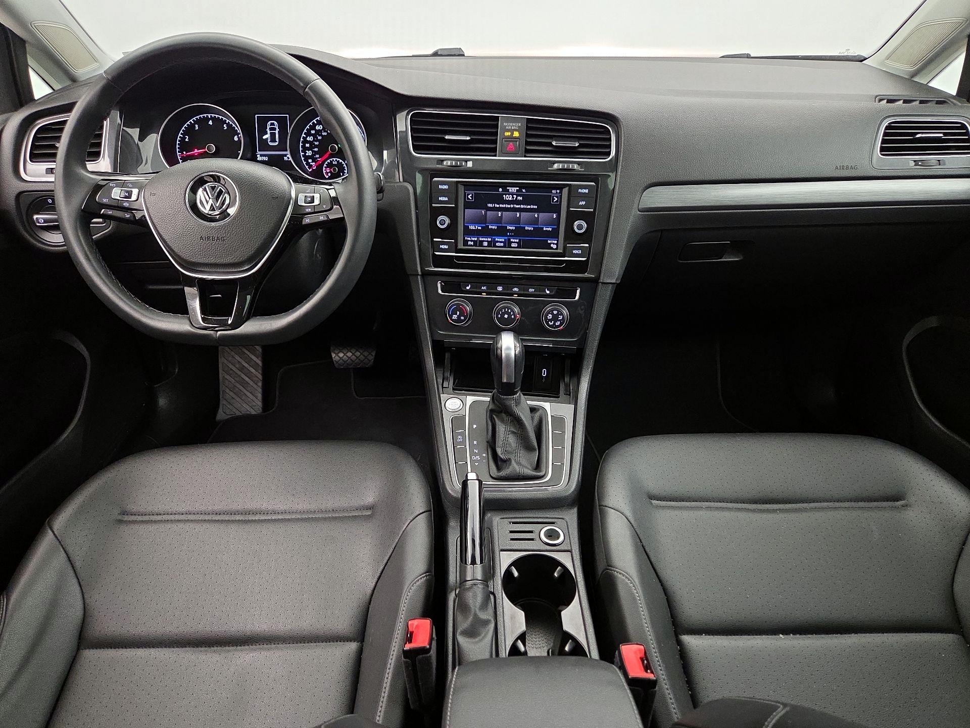 Thumbnail: 2021 Volkswagen Golf - 9