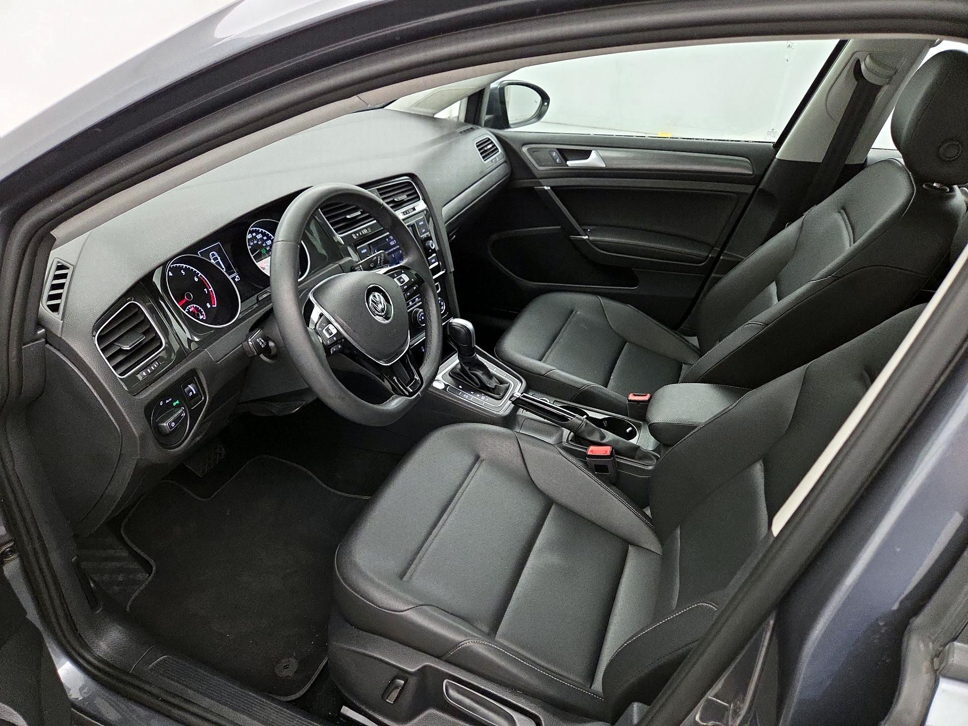 Thumbnail: 2021 Volkswagen Golf - 11
