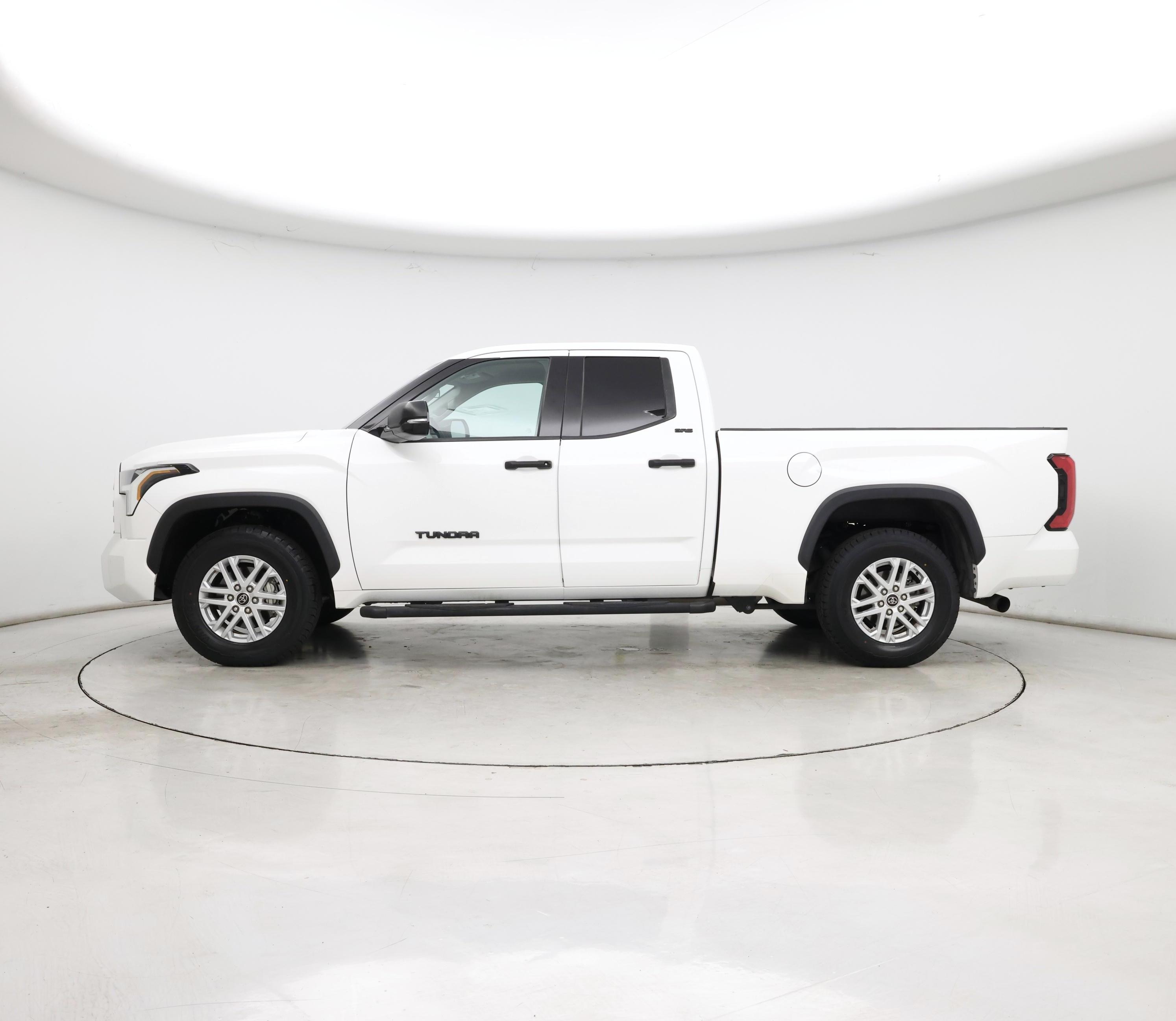 Thumbnail: 2022 Toyota Tundra - 3