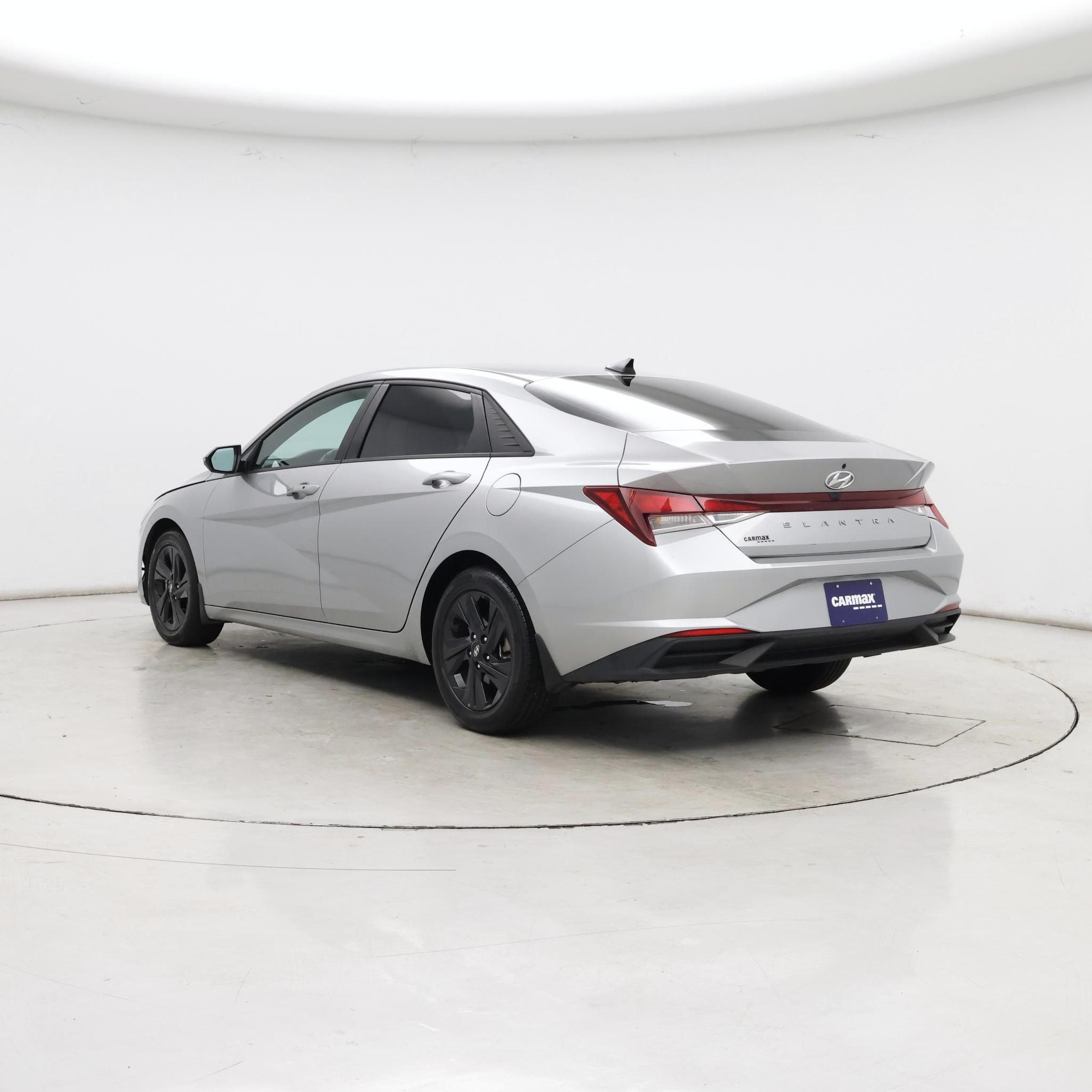 Thumbnail: 2023 Hyundai Elantra - 2