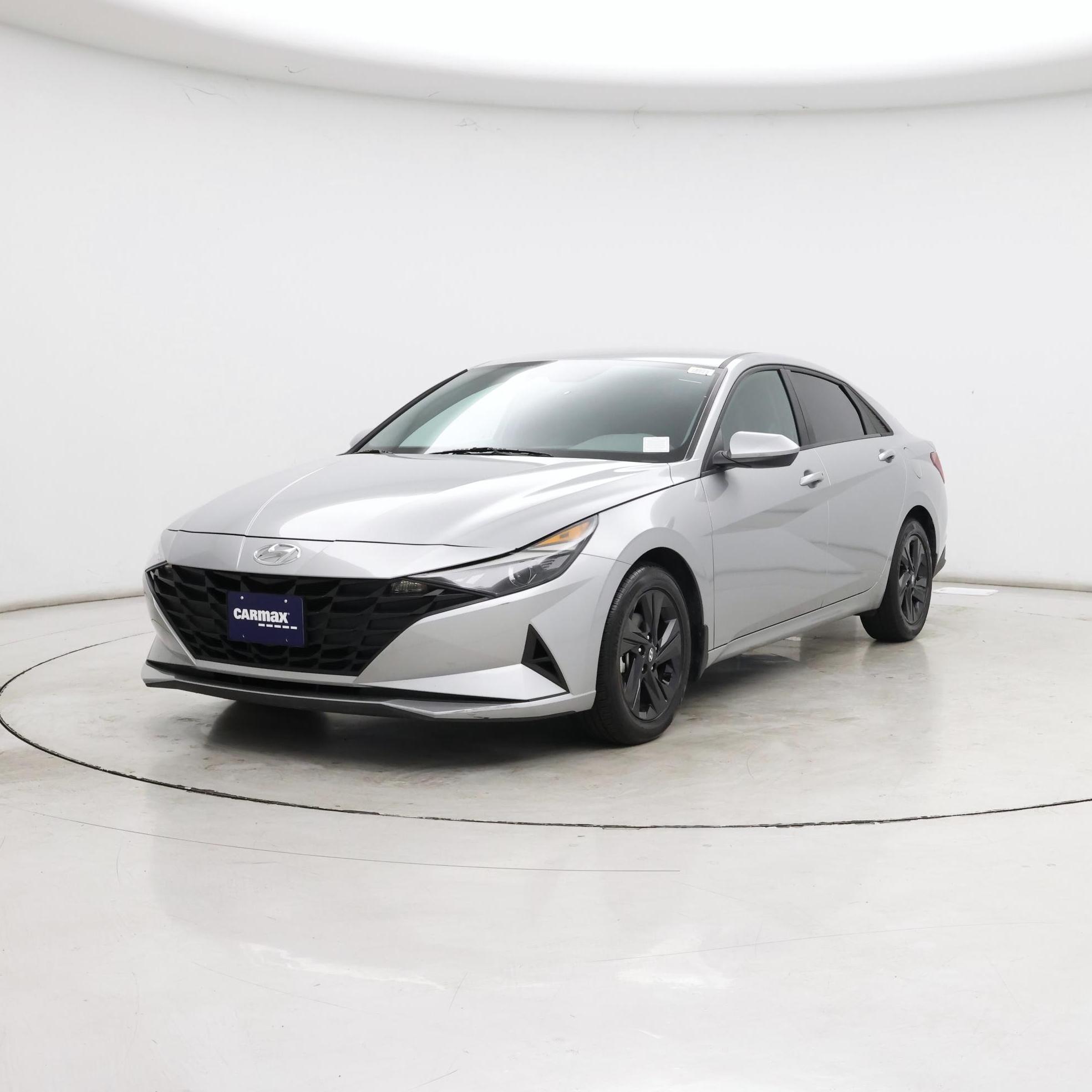 Thumbnail: 2023 Hyundai Elantra - 4
