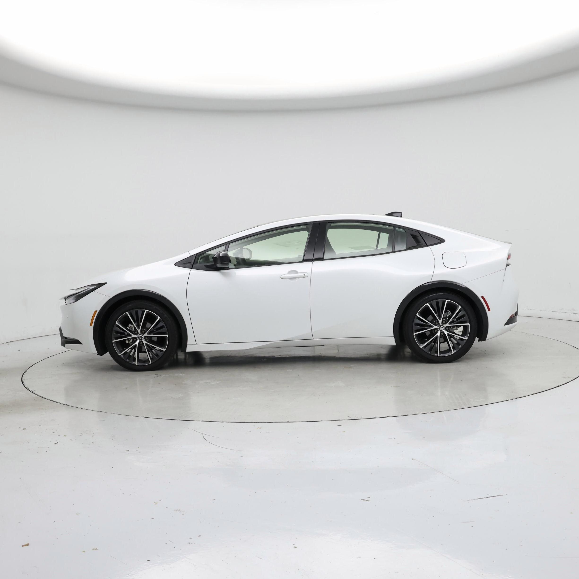 Thumbnail: 2024 Toyota Prius - 3