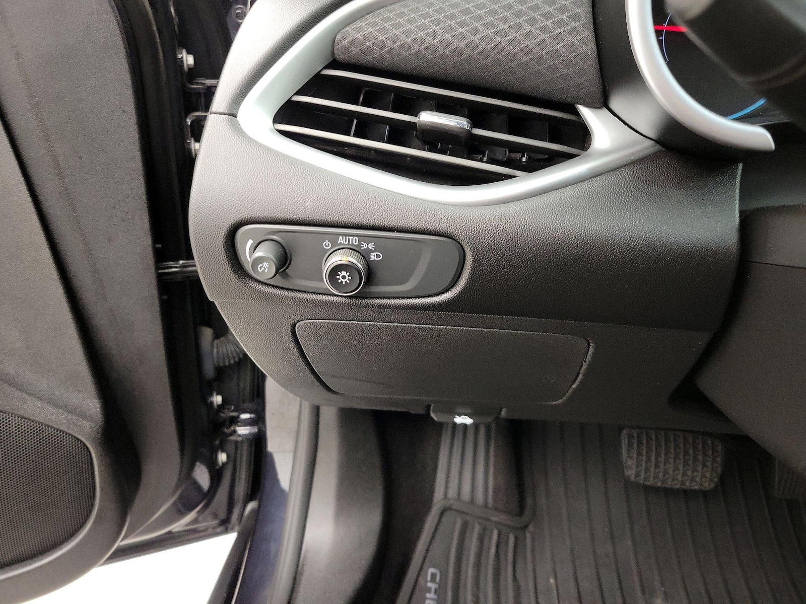 2023 Chevrolet Malibu 1LT - Photo 14
