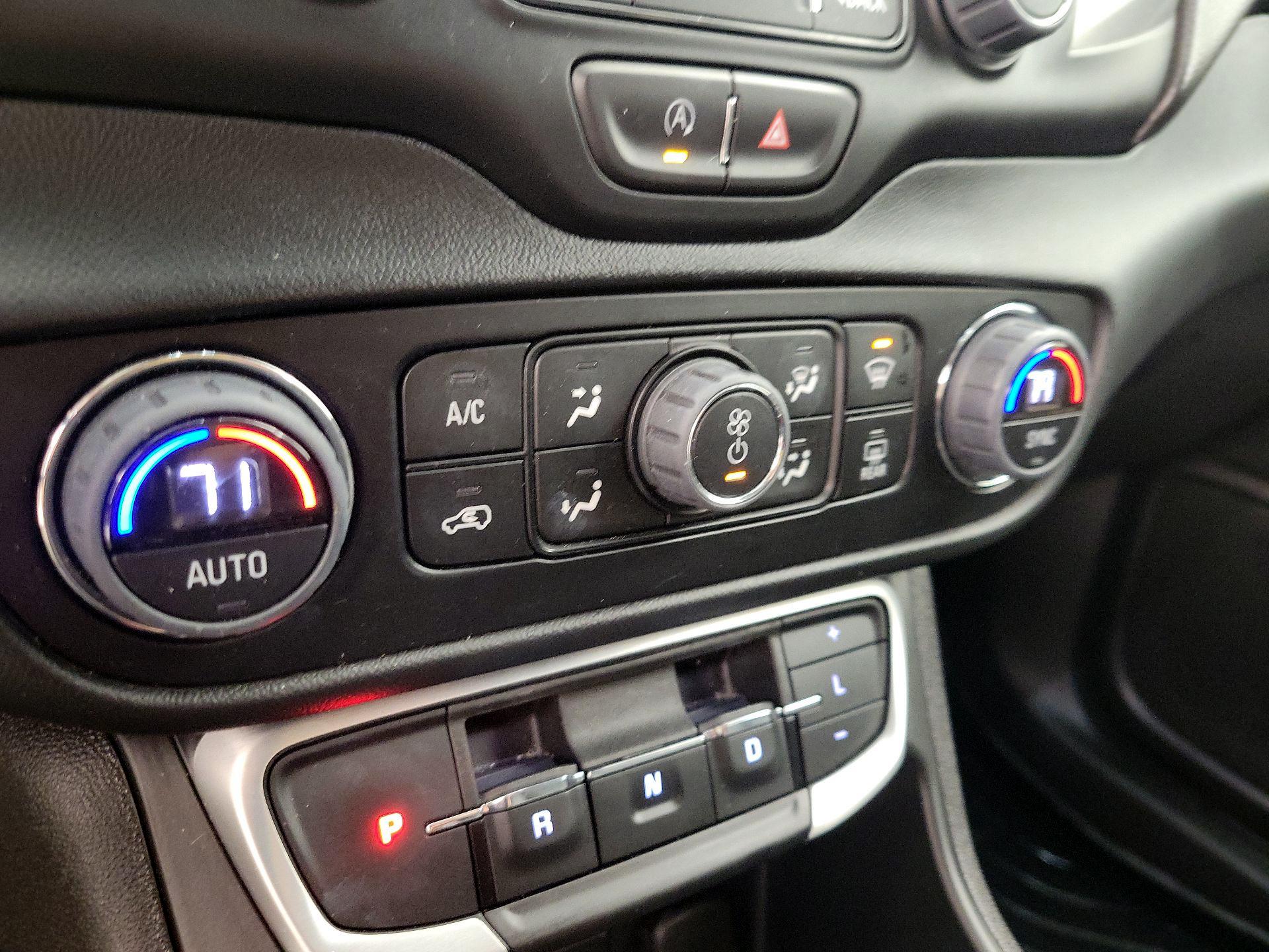 Thumbnail: 2023 GMC Terrain - 16