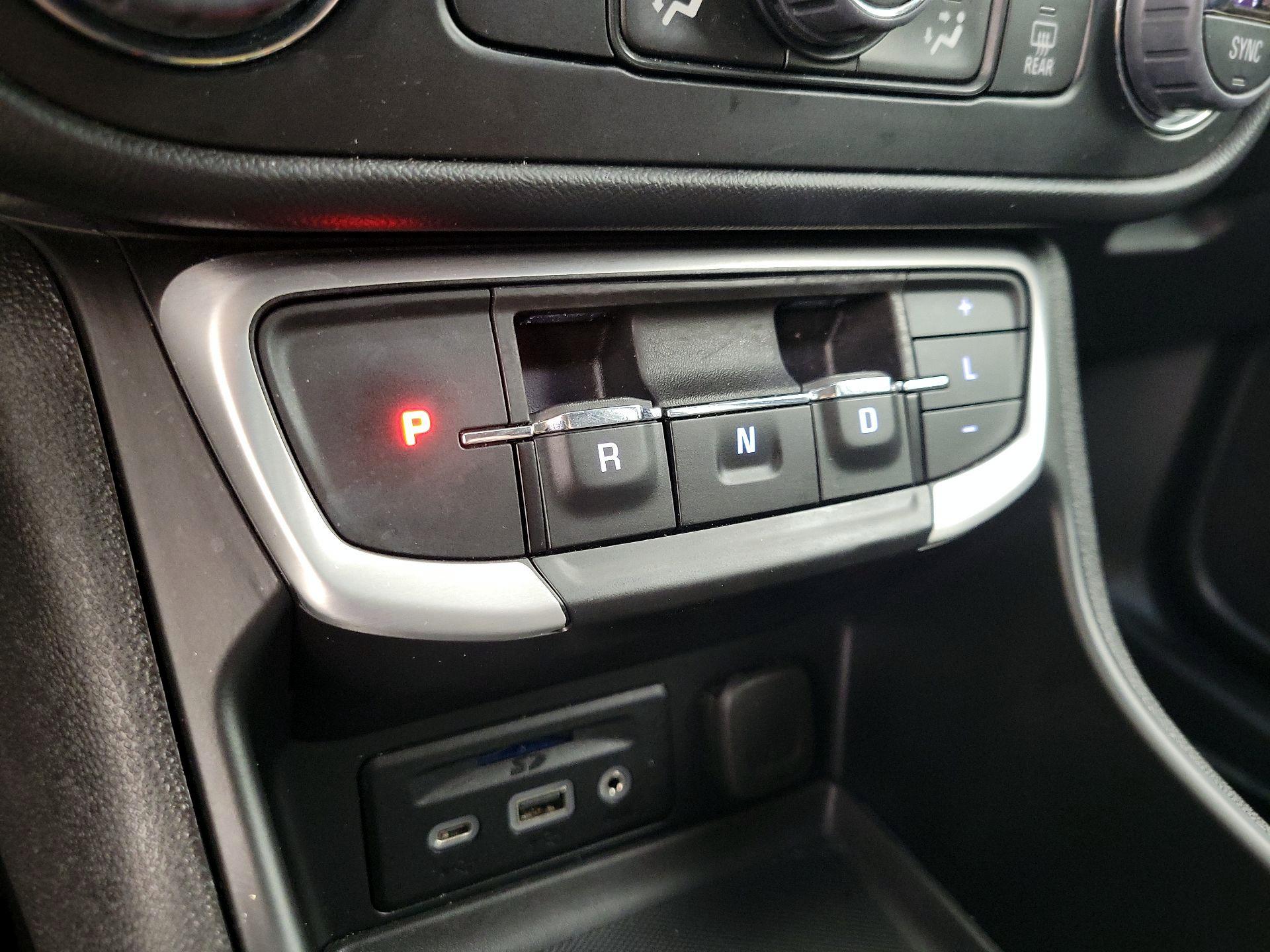 Thumbnail: 2023 GMC Terrain - 17