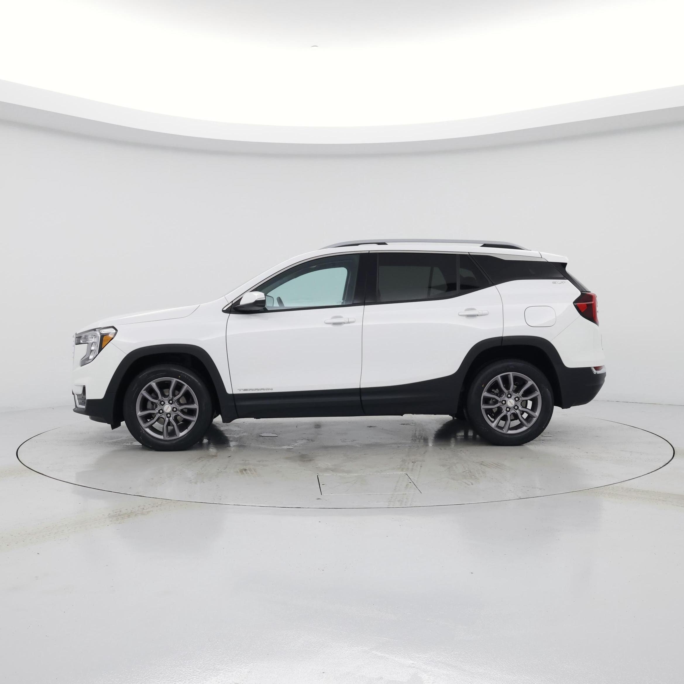 Thumbnail: 2023 GMC Terrain - 3