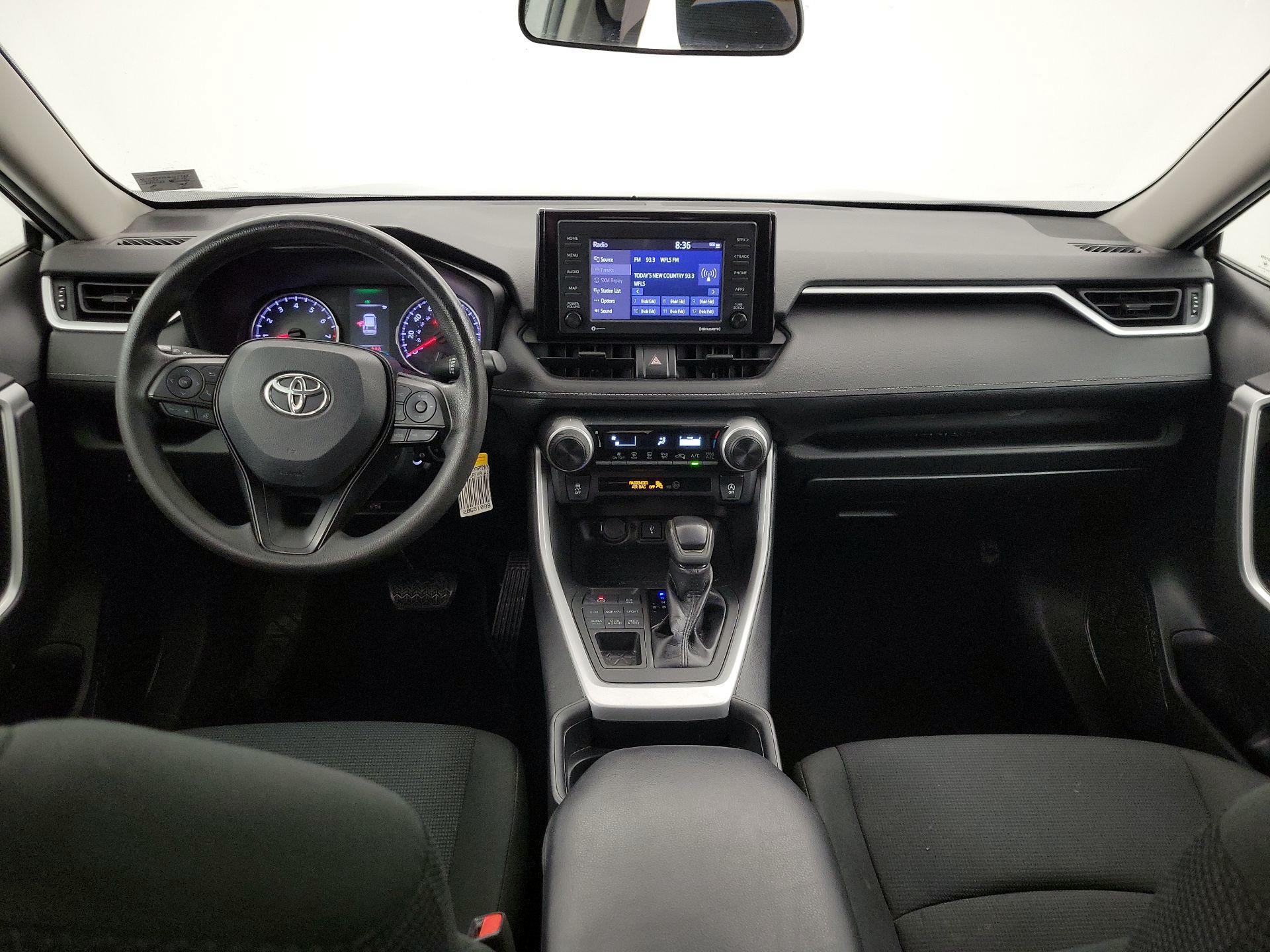 Thumbnail: 2020 Toyota RAV4 - 9