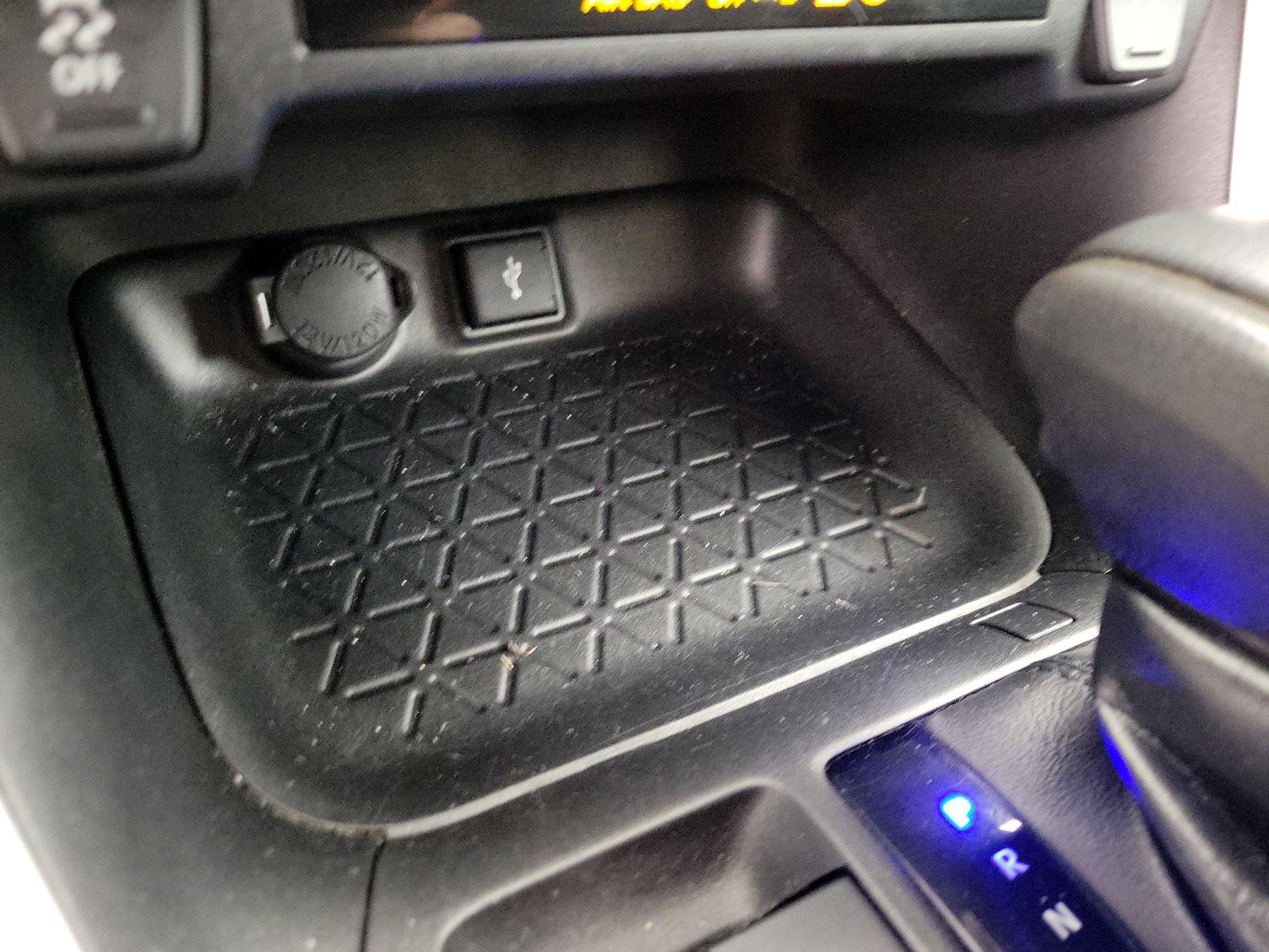 Thumbnail: 2020 Toyota RAV4 - 18