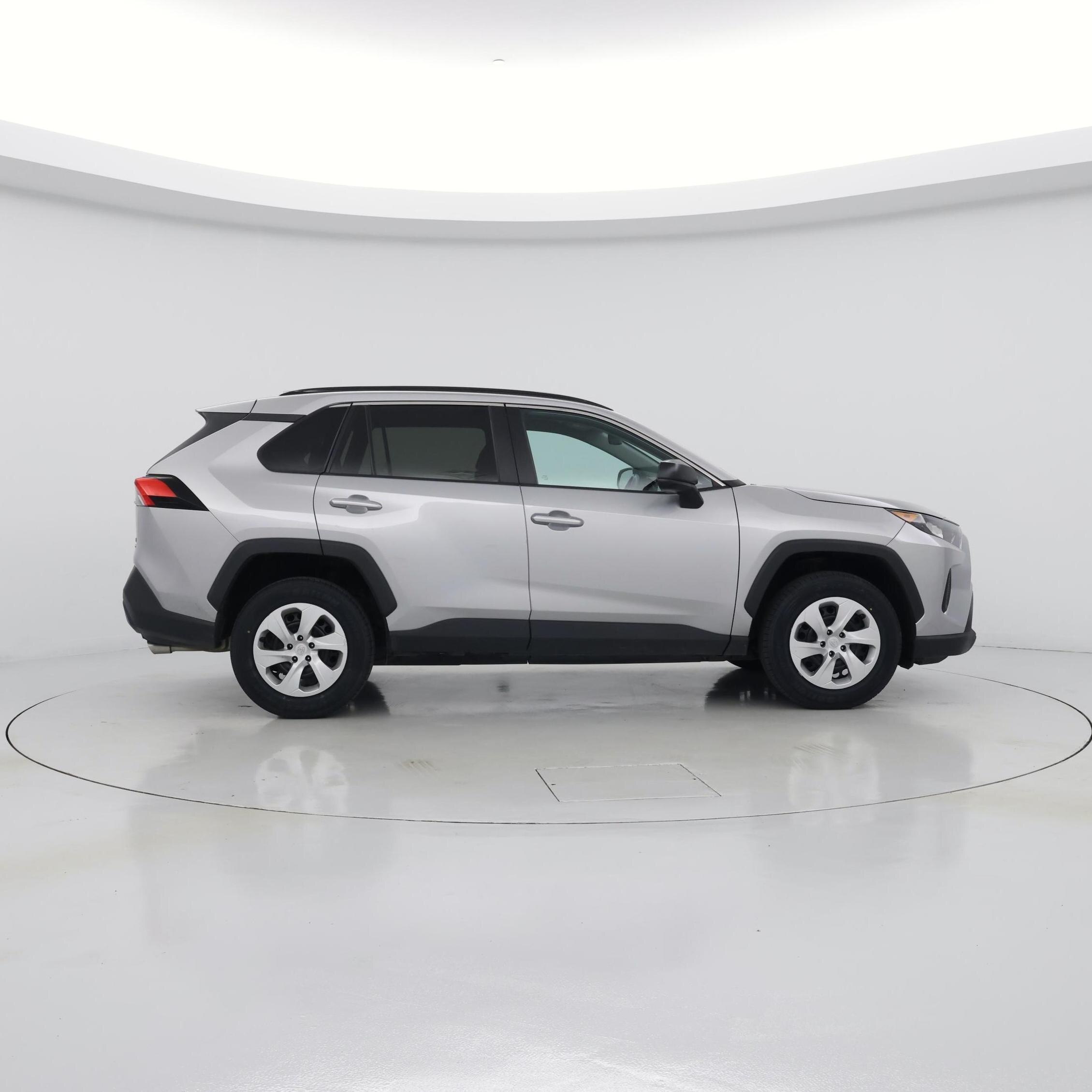 Thumbnail: 2020 Toyota RAV4 - 7