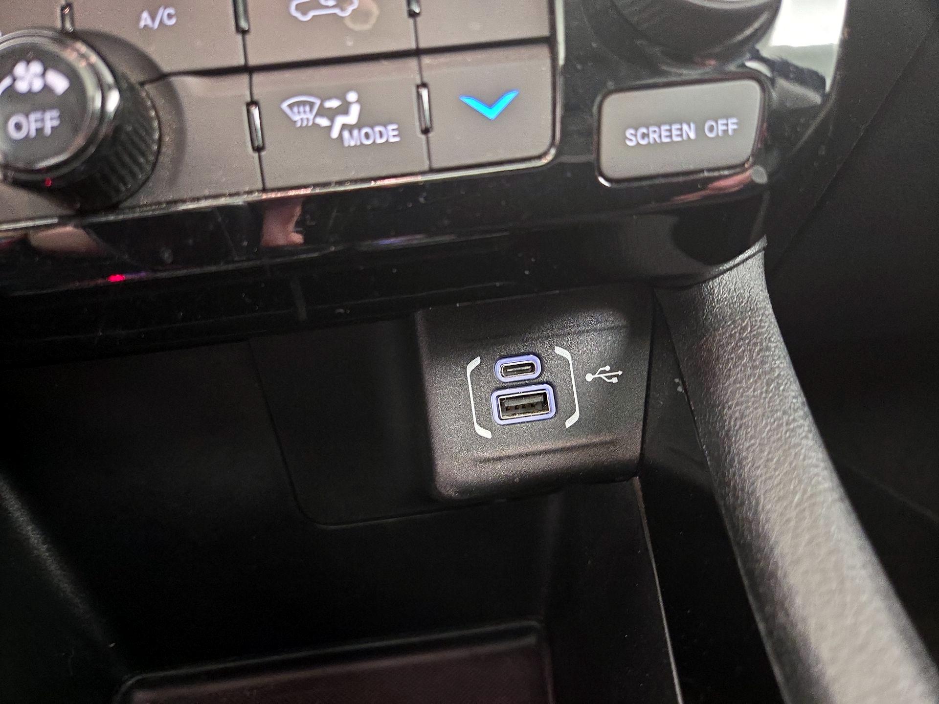 Thumbnail: 2022 Jeep Compass - 18